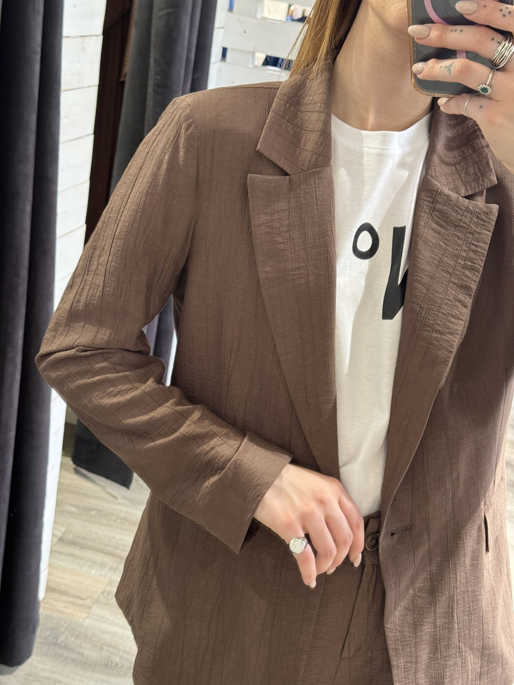 Completo giacca monopetto+pantalone gamba dritta Tensione In - GiuGiò | Shop online