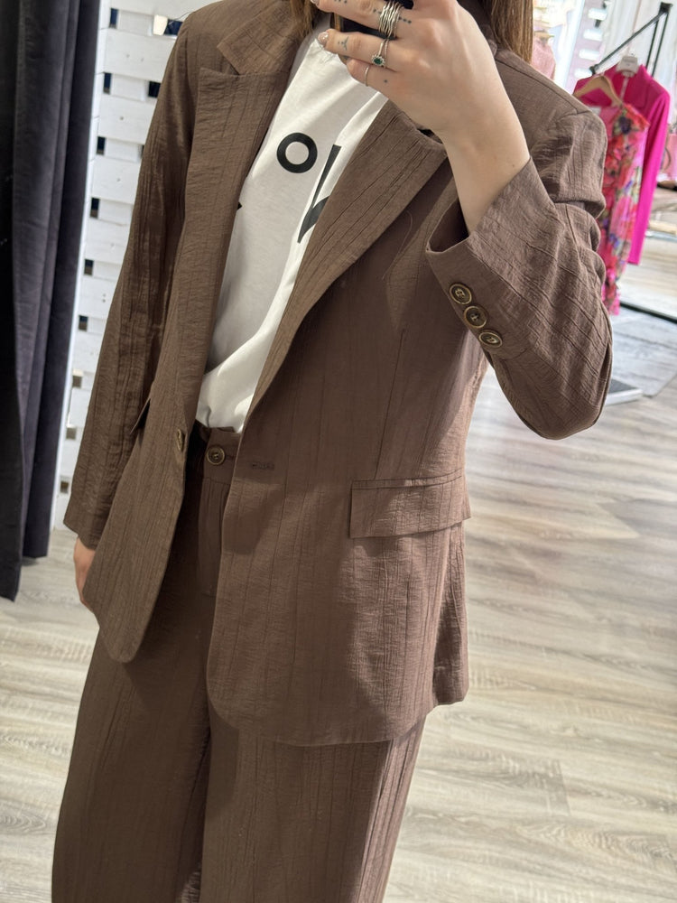 Completo giacca monopetto+pantalone gamba dritta Tensione In - GiuGiò | Shop online