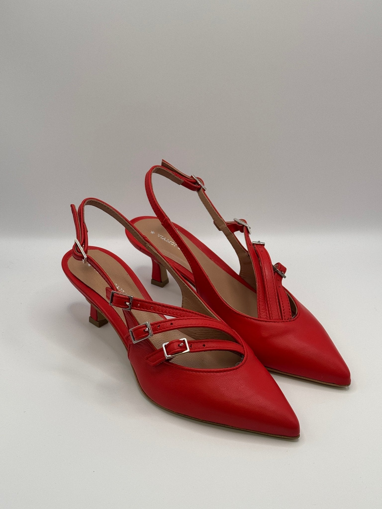 Décolleté con fibbiette in pelle Via Mondana - GiuGiò | Shop online