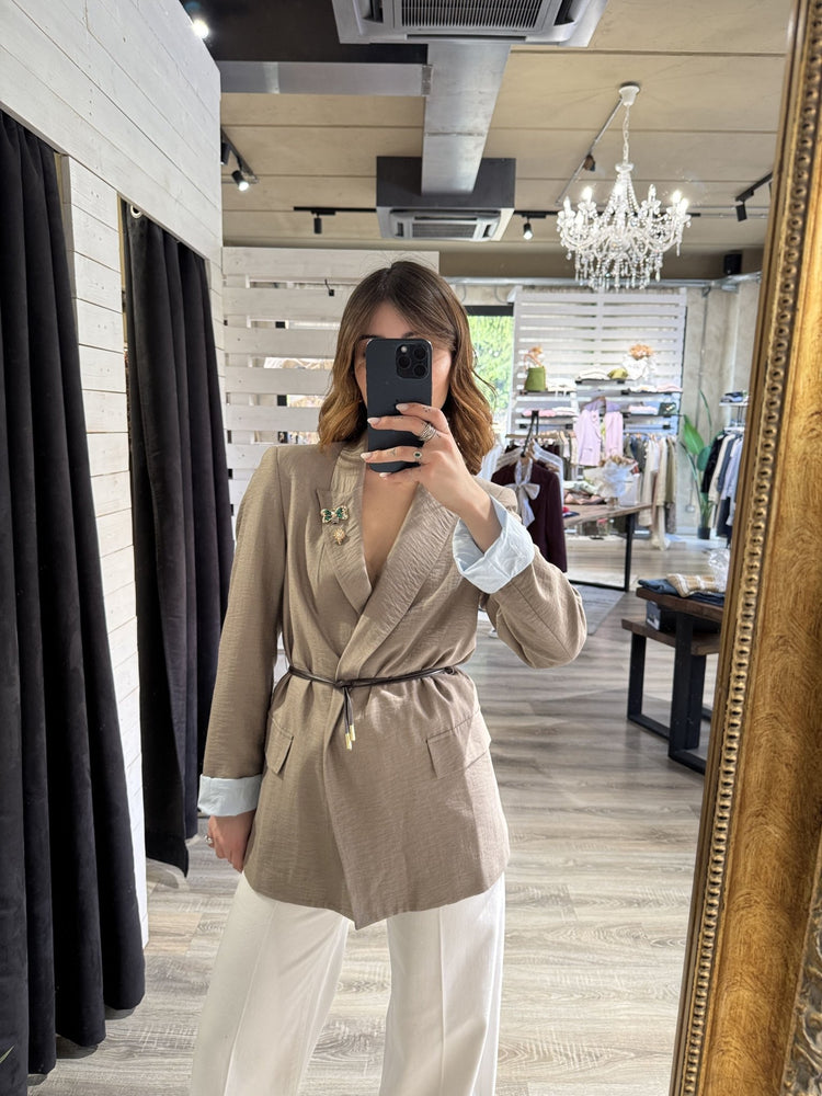 Giacca con cinta e spille Susy mix - GiuGiò | Shop online