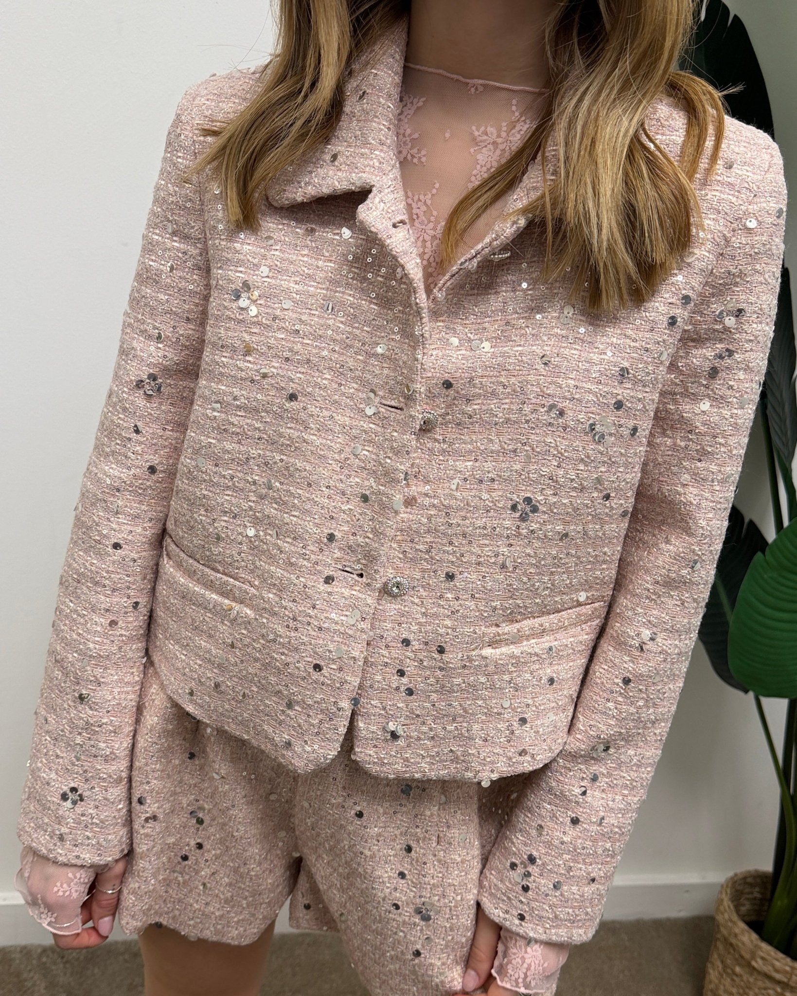 Giacca in tweed crop con paillettes VICOLO - GiuGiò | Shop online