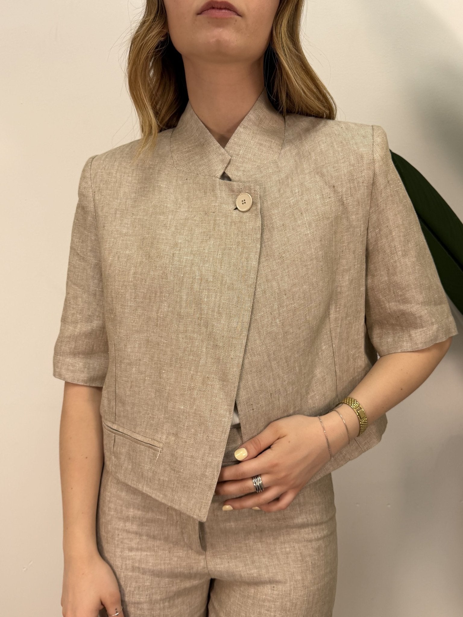 Giacca manica corta 1 bottone alto in lino VICOLO - GiuGiò | Shop online