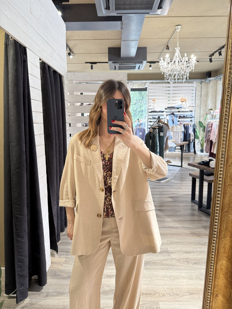 Giacca over in viscosa con spilla Tensione In - GiuGiò | Shop online