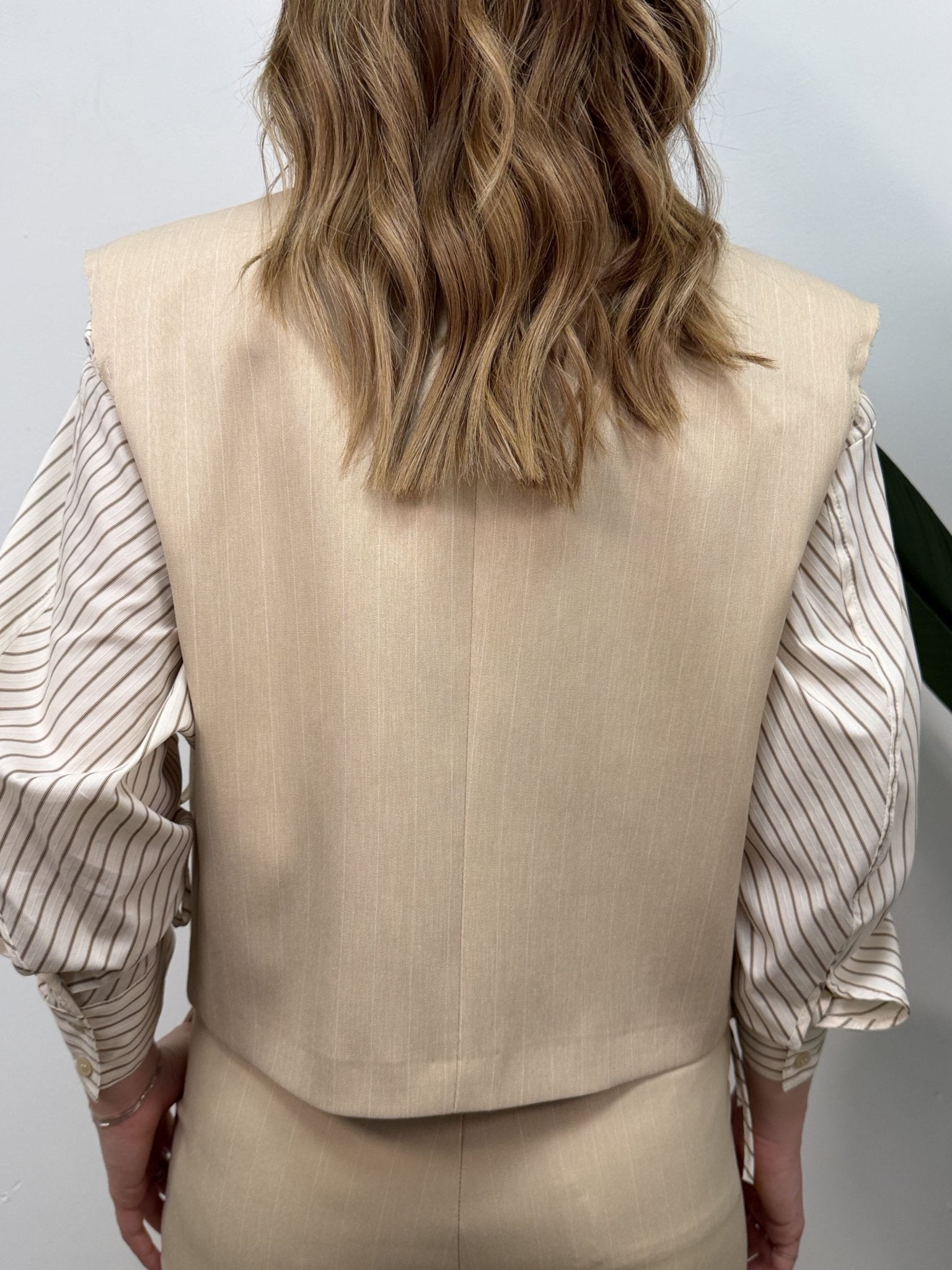 Gilet gessato crop con spalline VICOLO - GiuGiò | Shop online