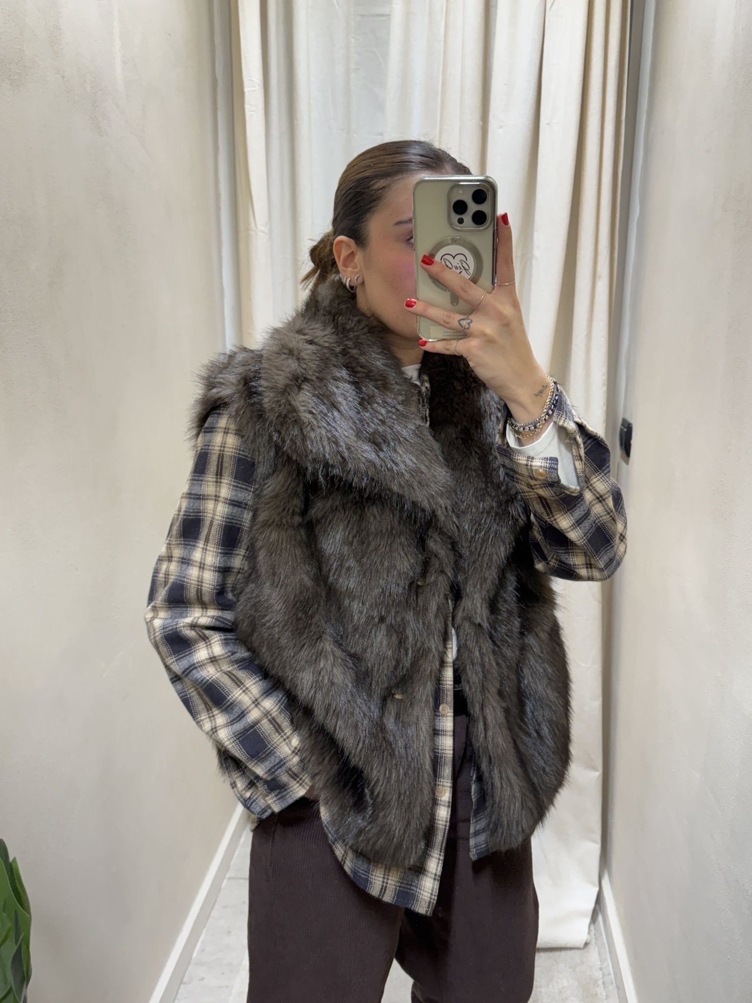 Gilet in eco pelliccia con maxi reverse MyD - GiuGiò | Shop online