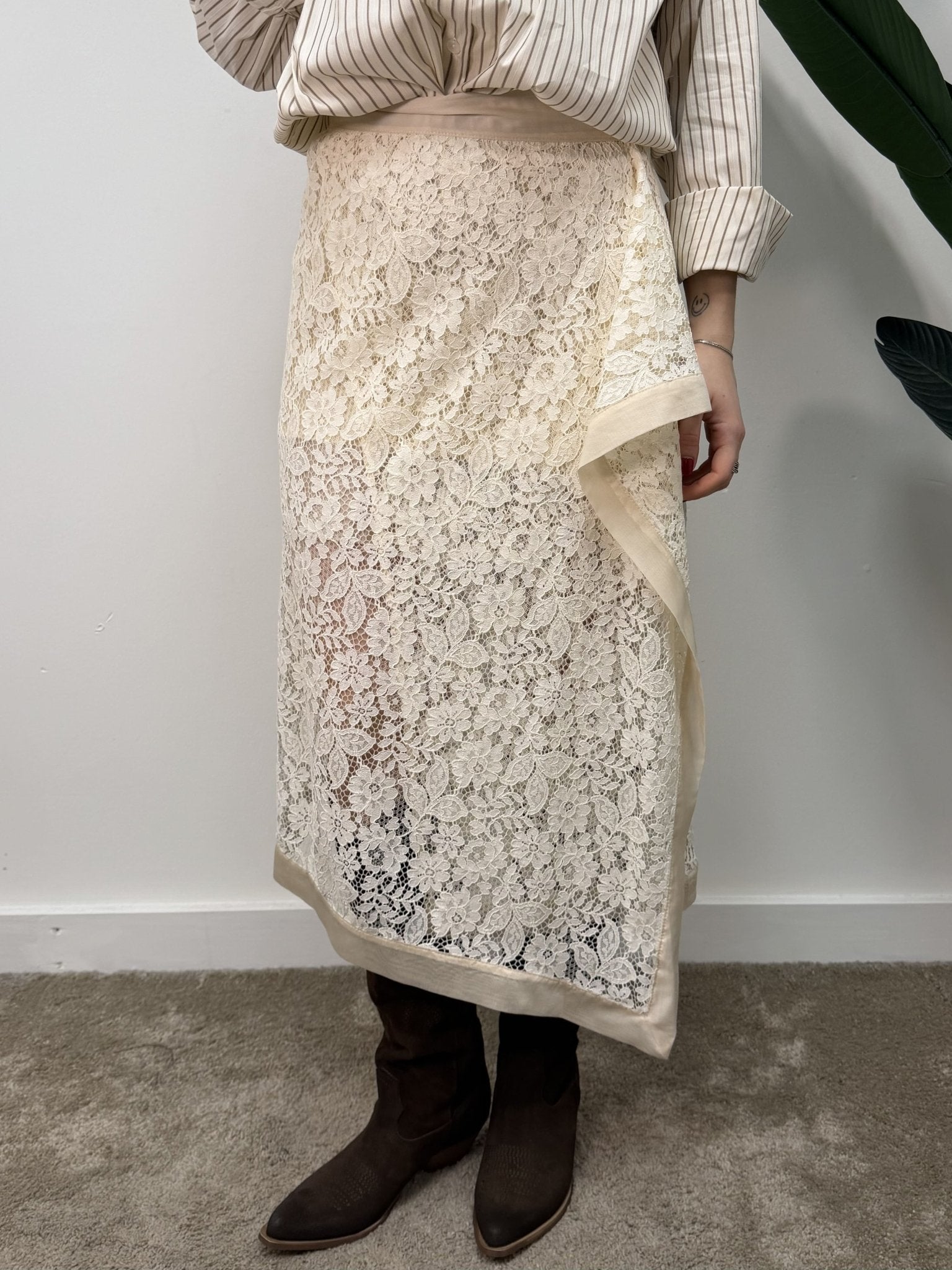 Gonna longuette in pizzo VICOLO - GiuGiò | Shop online