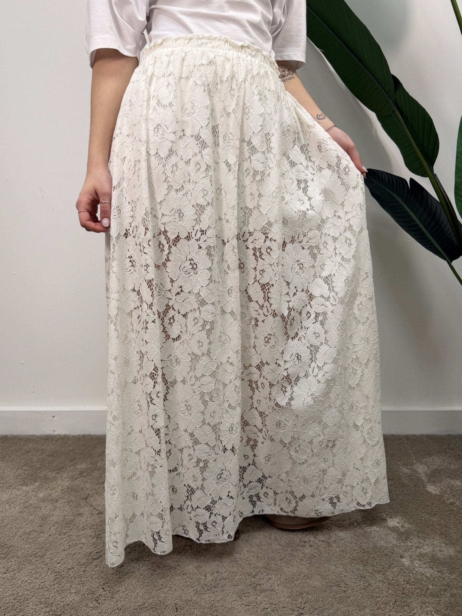 Gonna lunga svasata in pizzo MyD - GiuGiò | Shop online