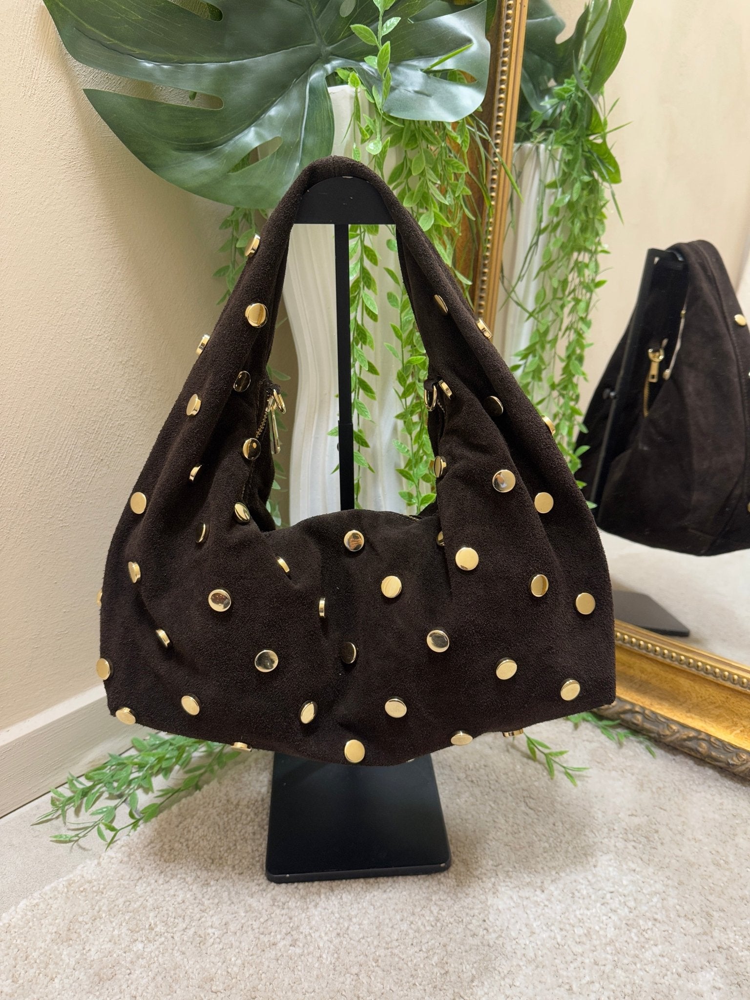 Hobo bag grande in pelle con borchie GiuGió - GiuGiò | Shop online