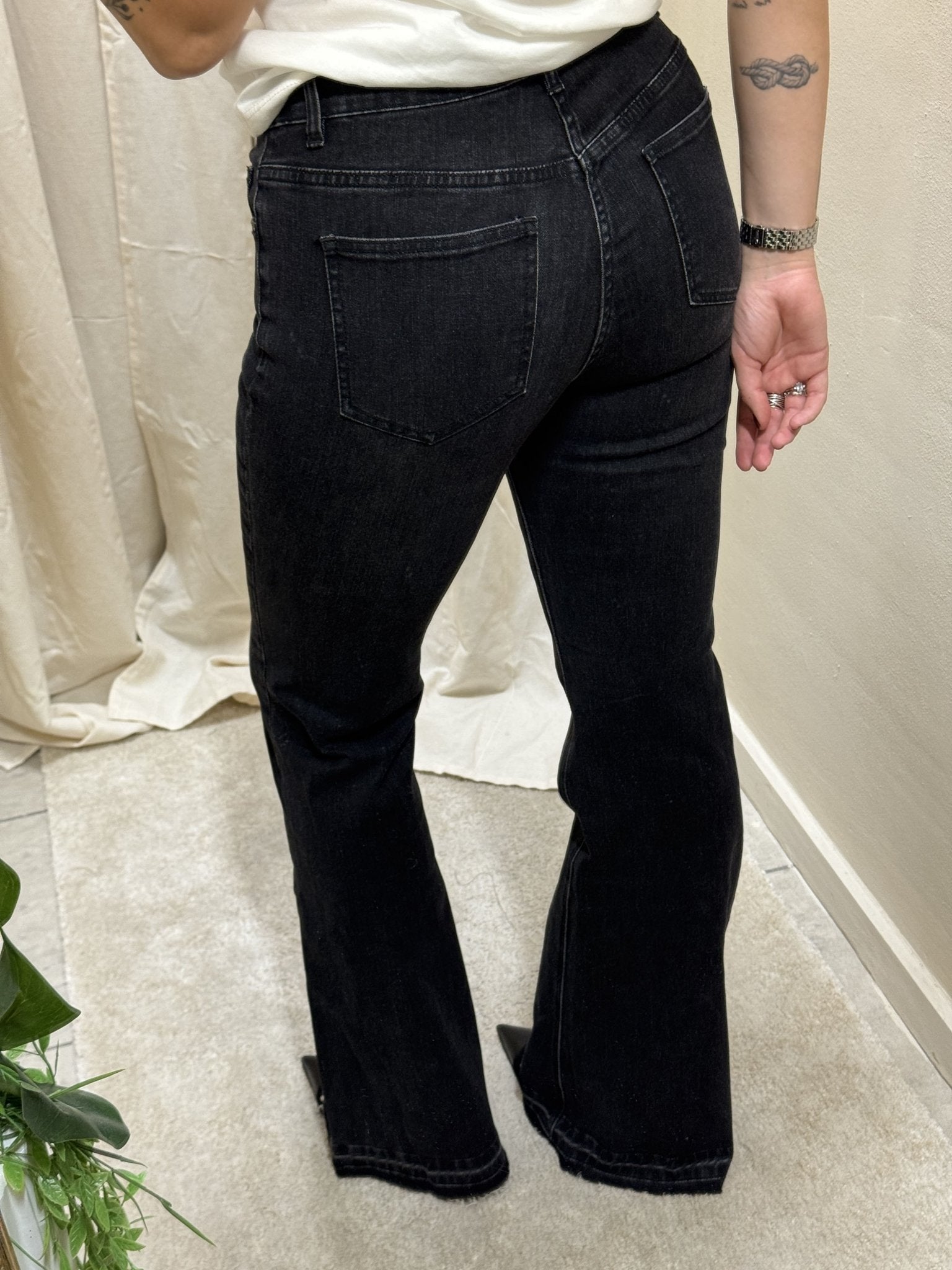 Jeans a zampetta con orlo sfrangiato Susy Mix - GiuGiò | Shop online