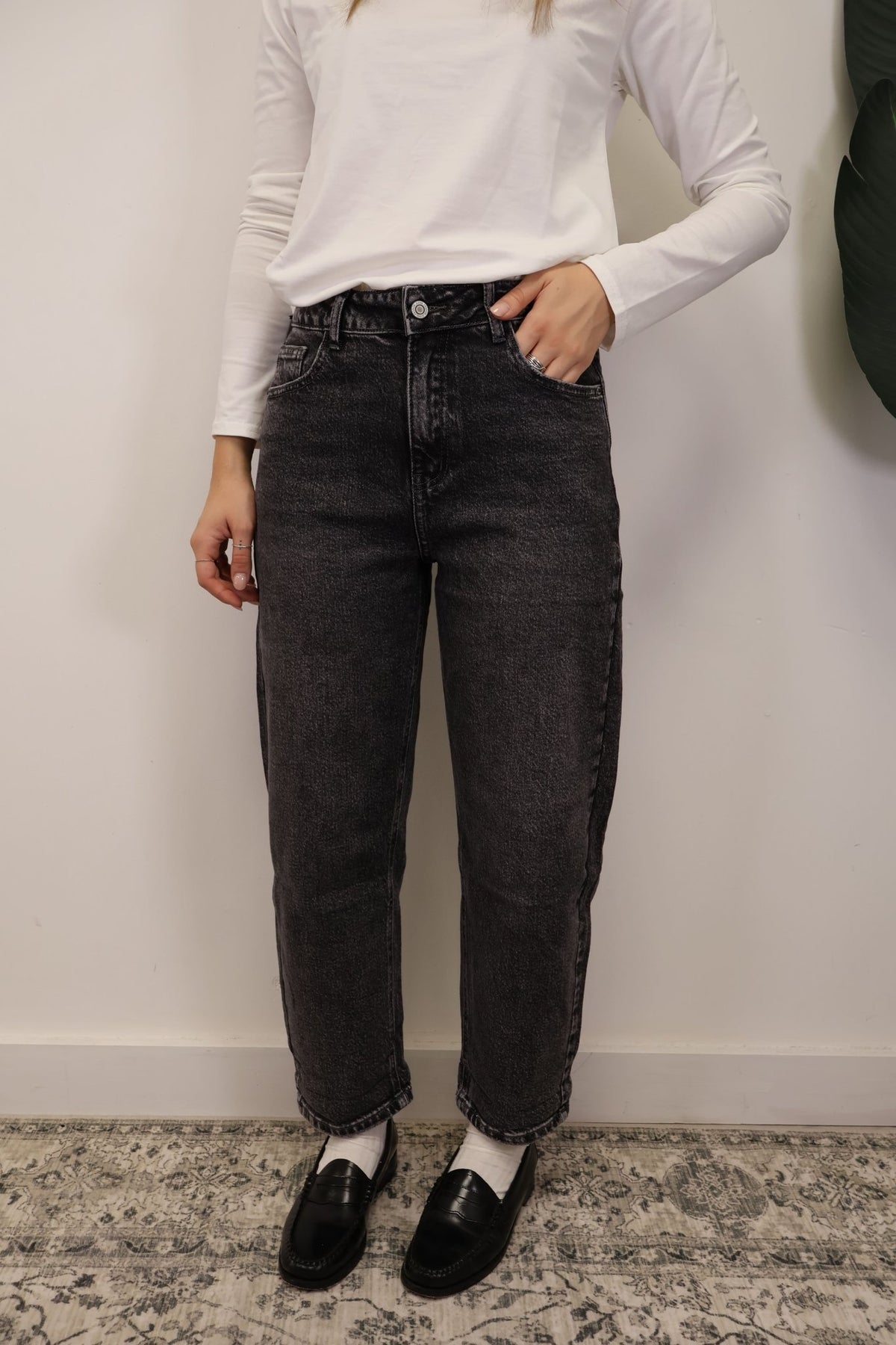 Jeans balloon crop nero lavato MyD - GiuGiò | Shop online