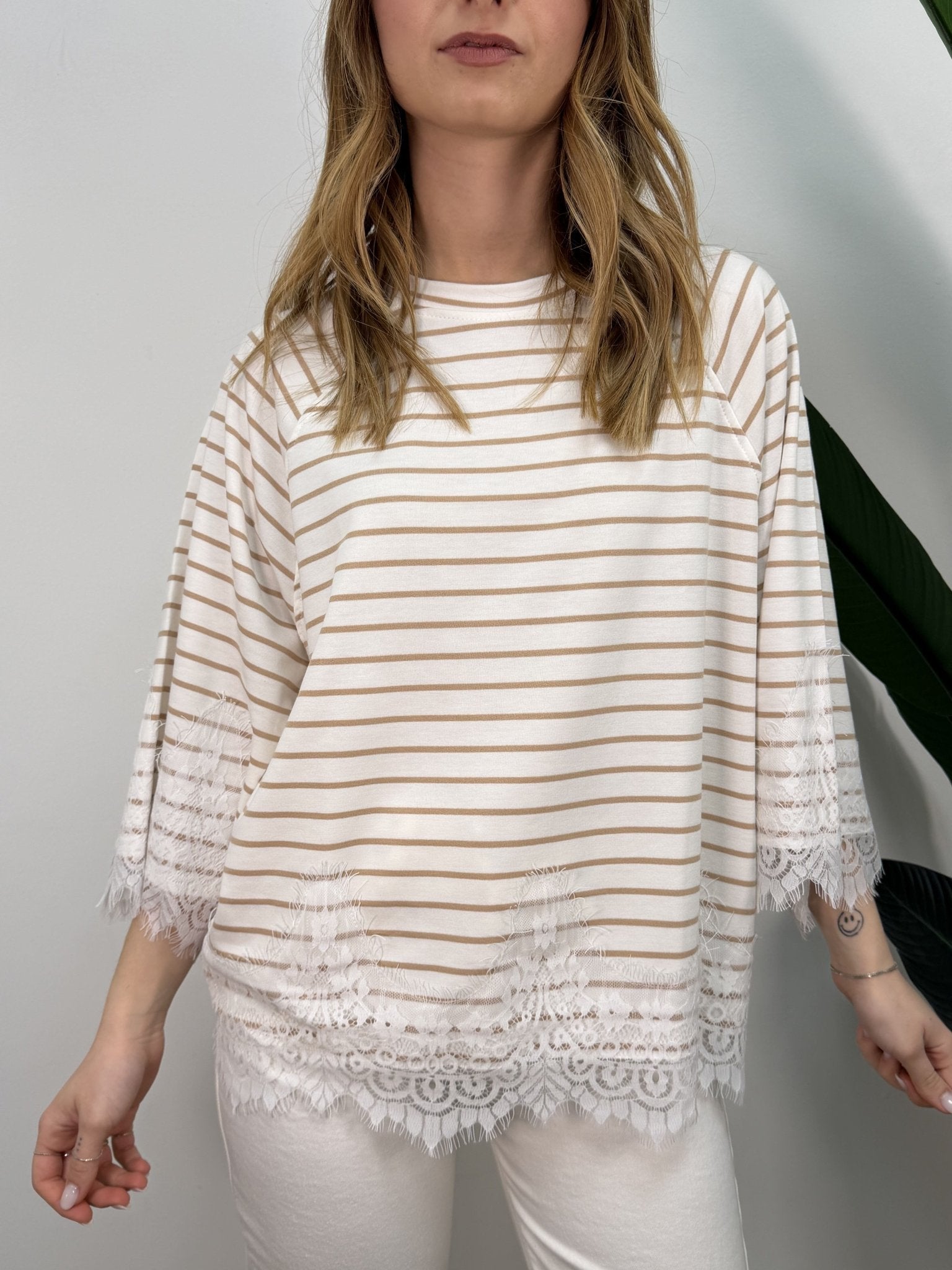 Maglia girocollo rigata con inserti pizzo Susy Mix - GiuGiò | Shop online