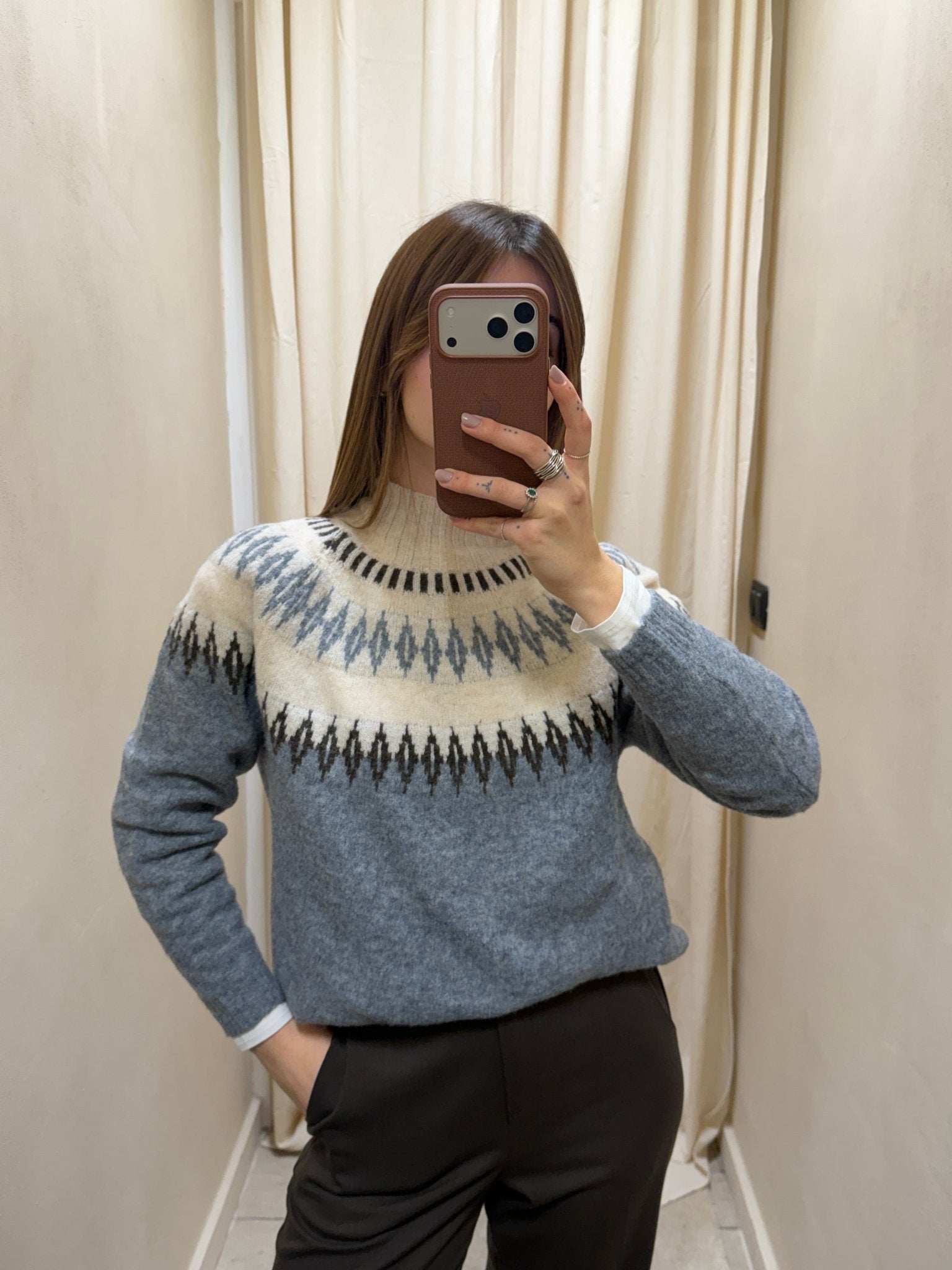 Maglione collo mock con ricami Susy Mix - GiuGiò | Shop online