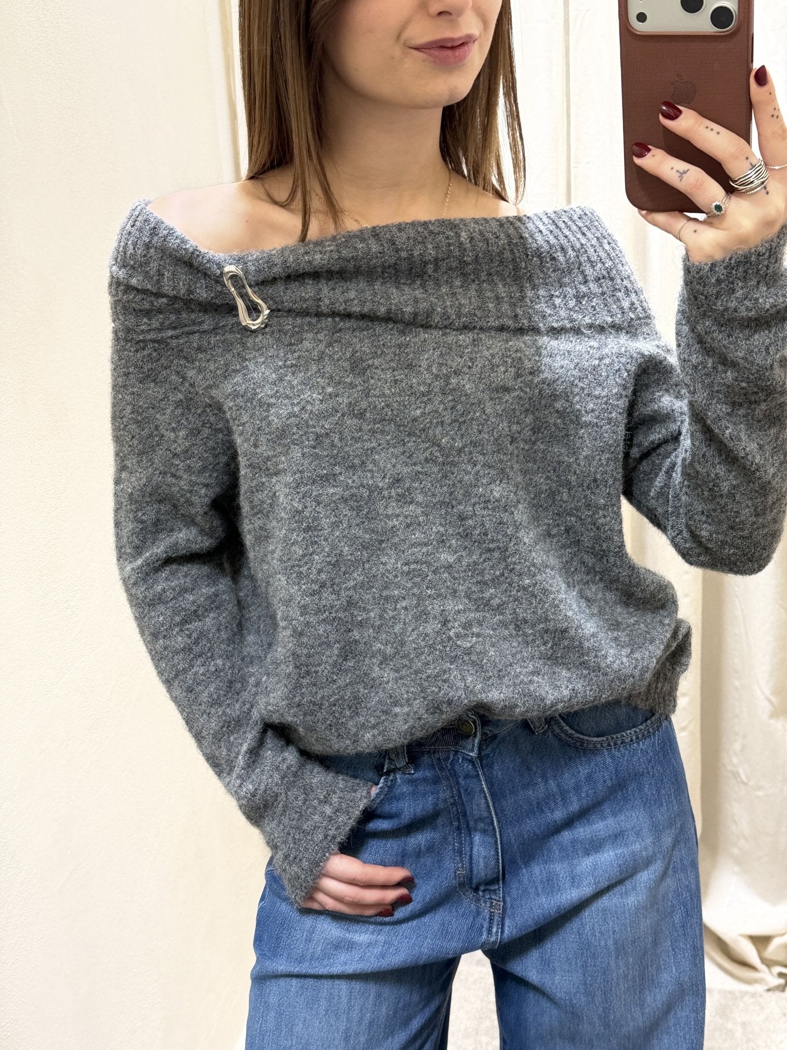 Maglione scollo schiffer con spilla MyD - GiuGiò | Shop online