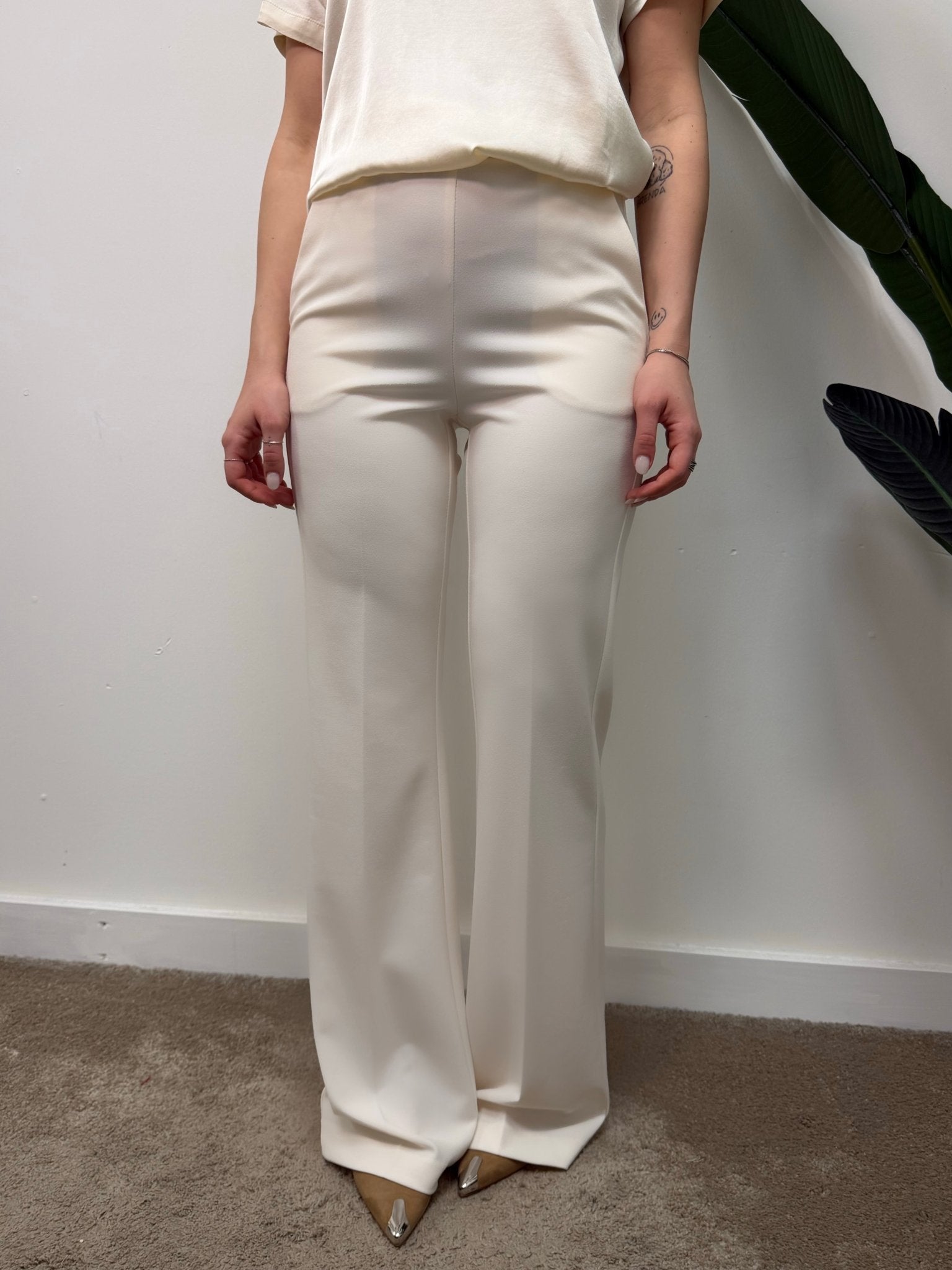 Pantalone a zampa in crêpe Imperial - GiuGiò | Shop online
