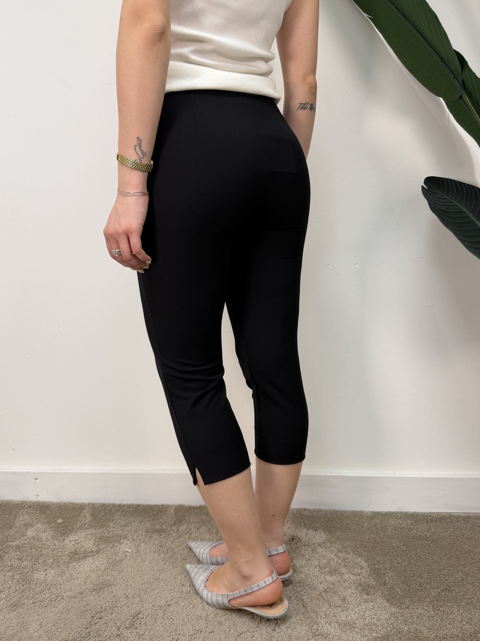 Pantalone Capri in crepe con spacchetti laterali VICOLO - GiuGiò | Shop online