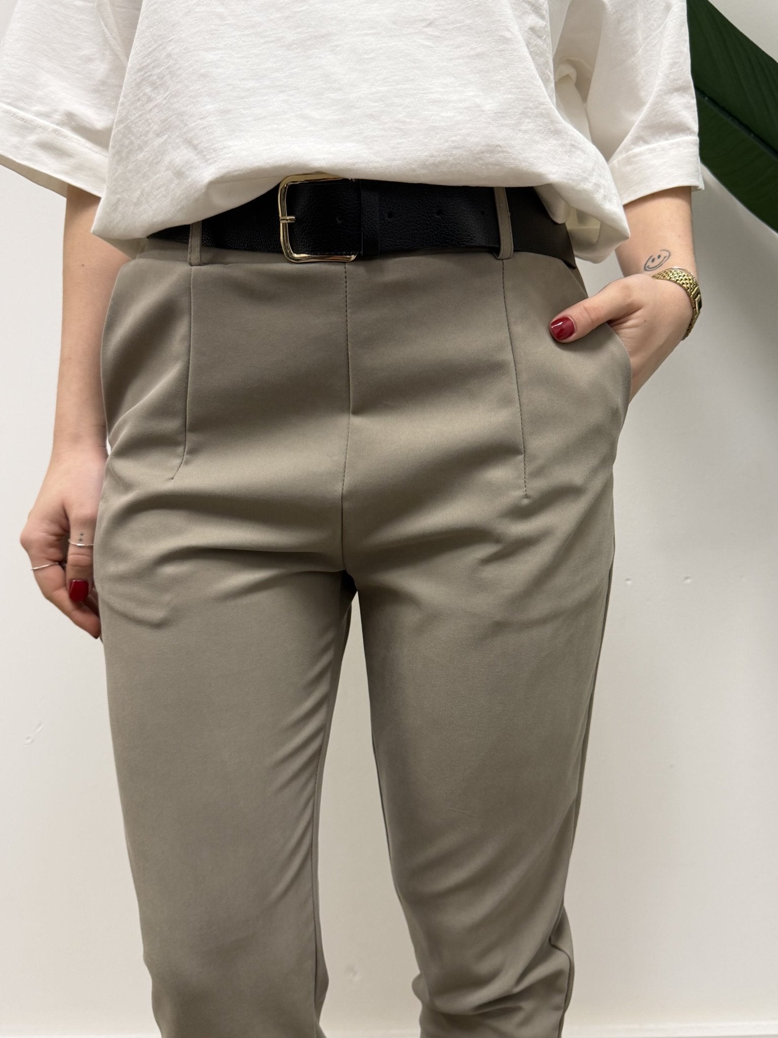 Pantalone carrot con cintura MyD - GiuGiò | Shop online