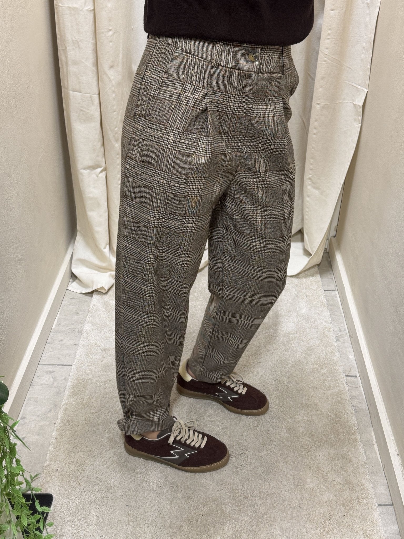Pantalone carrot principe di galles con inserti micro - paillettes Susy Mix - GiuGiò | Shop online