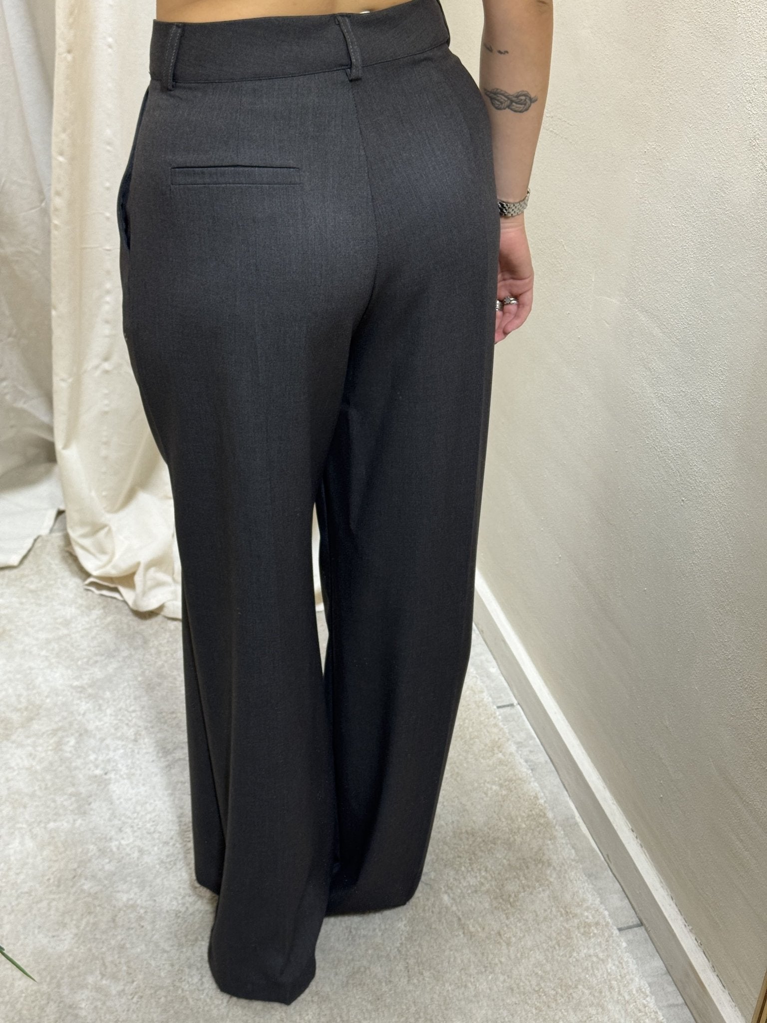 Pantalone dritto con pinces Dixie - GiuGiò | Shop online