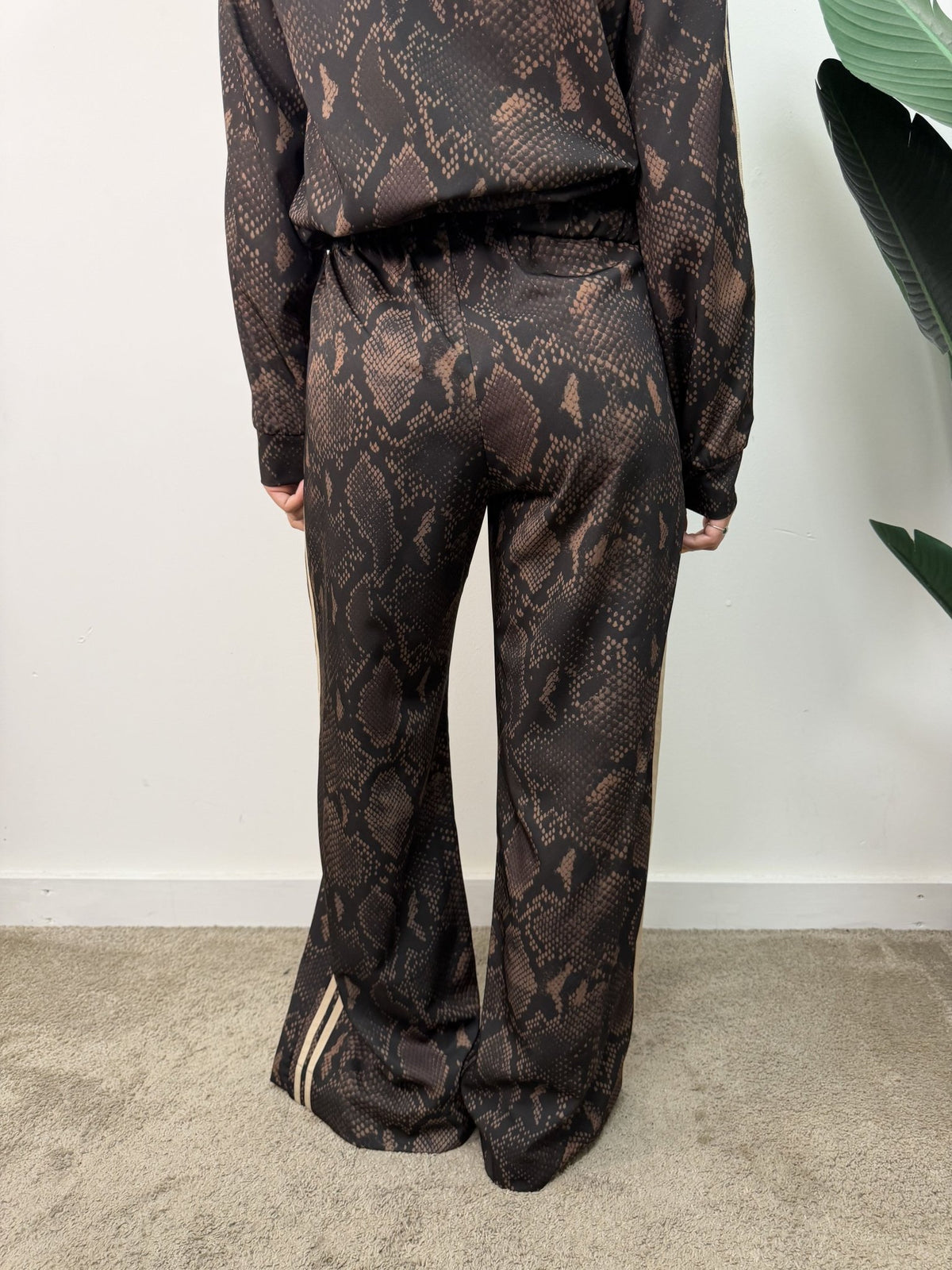 Pantalone gamba dritta stampa pitone Susy Mix - GiuGiò | Shop online