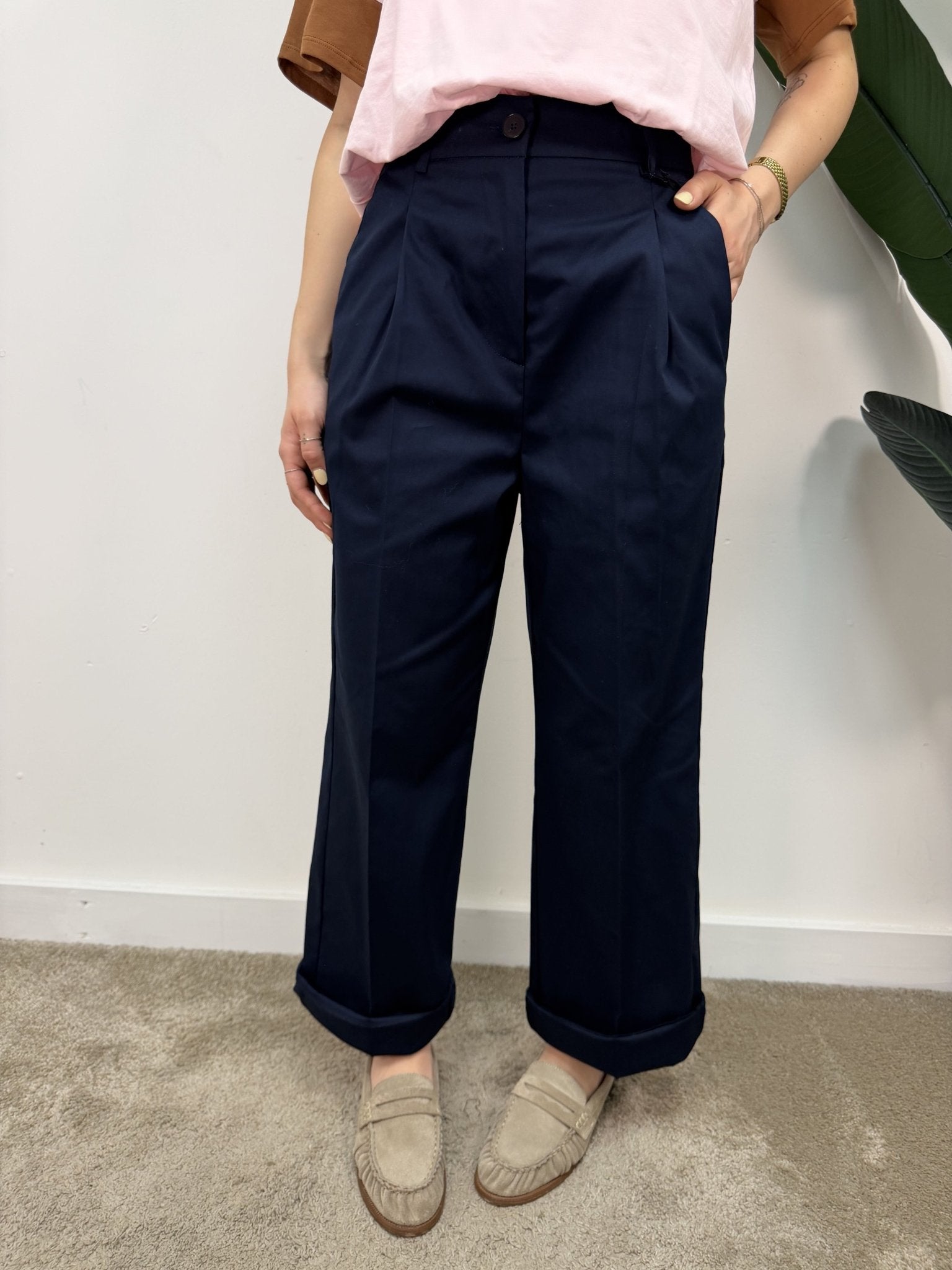 Pantalone in cotone gamba dritta con pinces VICOLO - GiuGiò | Shop online