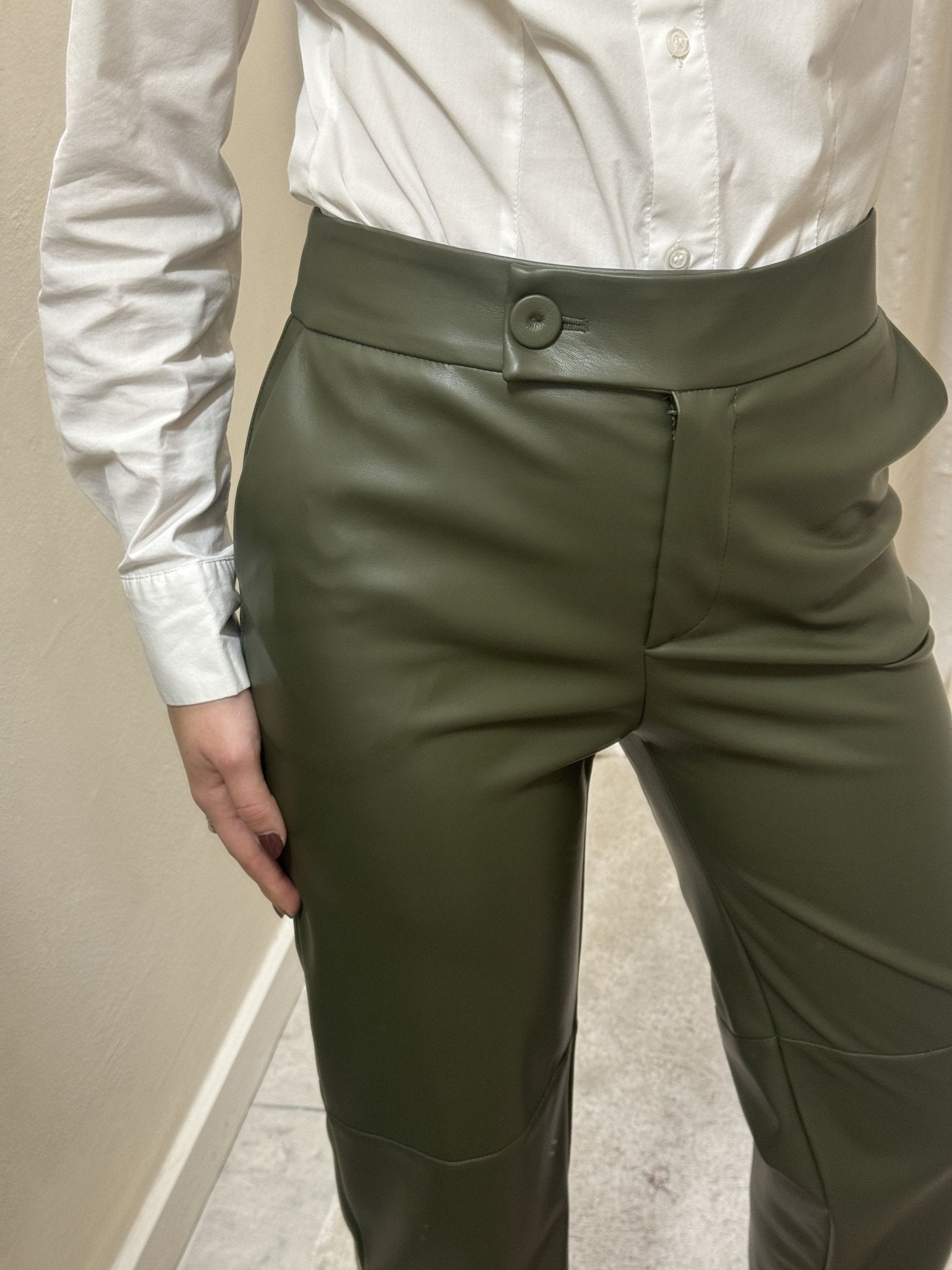 Pantalone in ecopelle a sigaretta Imperial - GiuGiò | Shop online