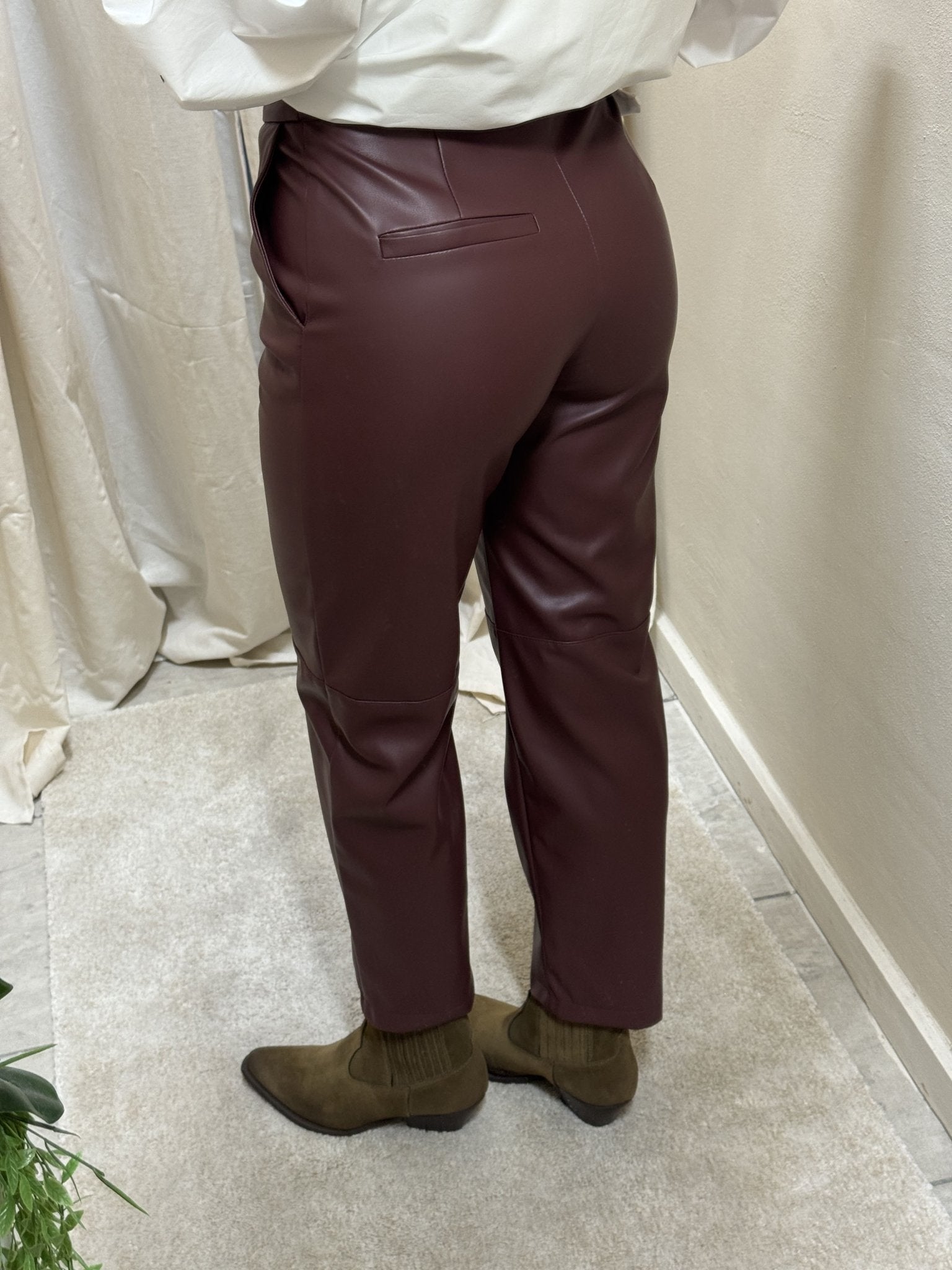 Pantalone in ecopelle a sigaretta Imperial - GiuGiò | Shop online
