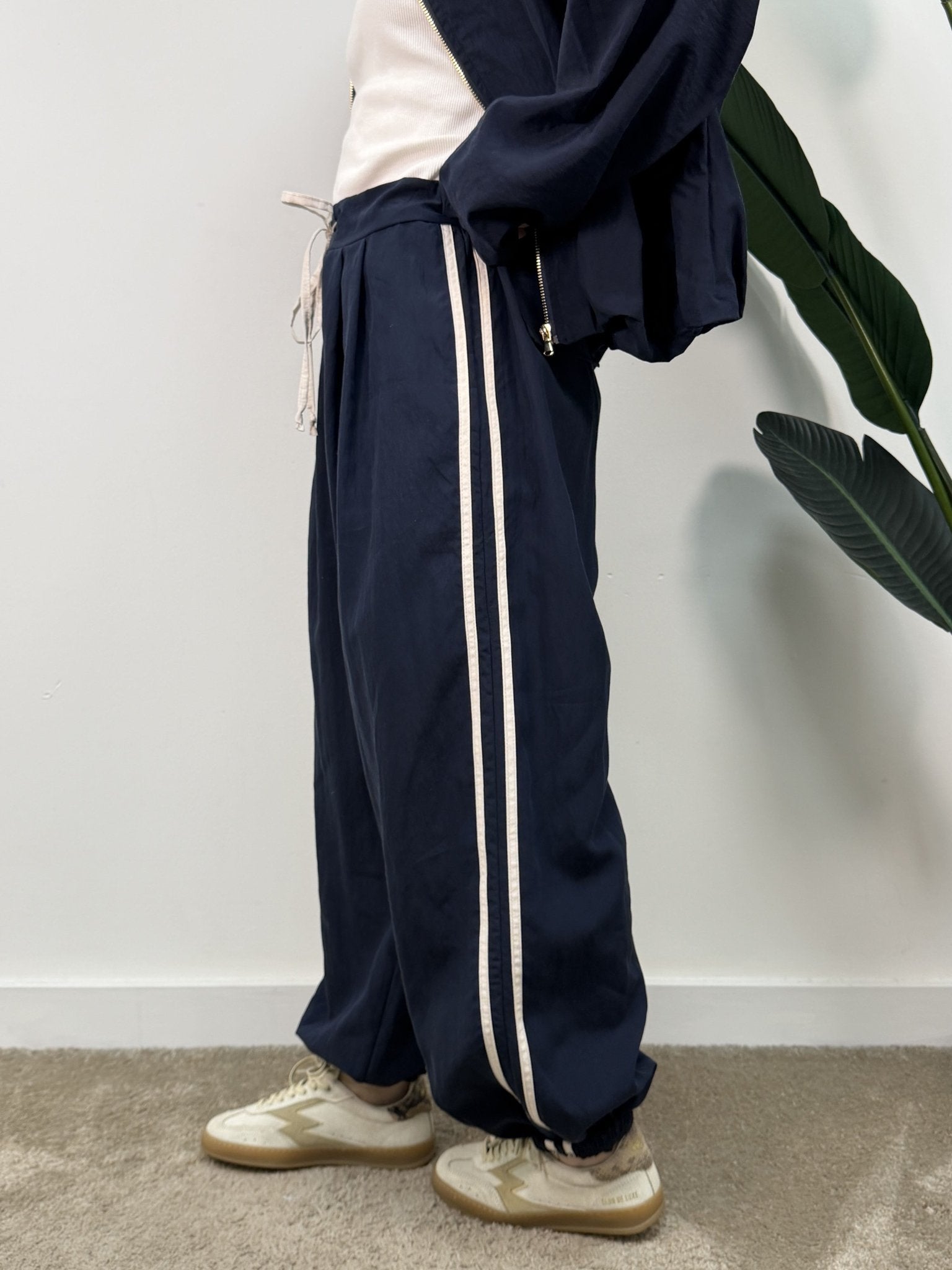 Pantalone in lyocell con bande laterali VICOLO - GiuGiò | Shop online