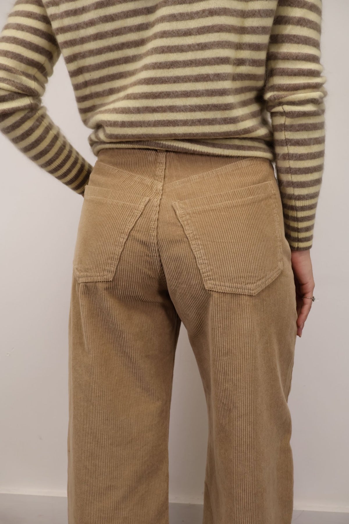 Pantalone ovetto in velluto rocciatore nocciola Tensione In - GiuGiò | Shop online