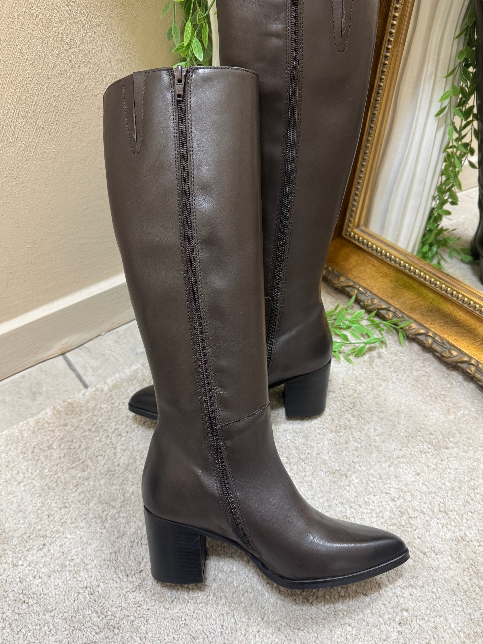 Stivale in pelle con tacco Noa - GiuGiò | Shop online