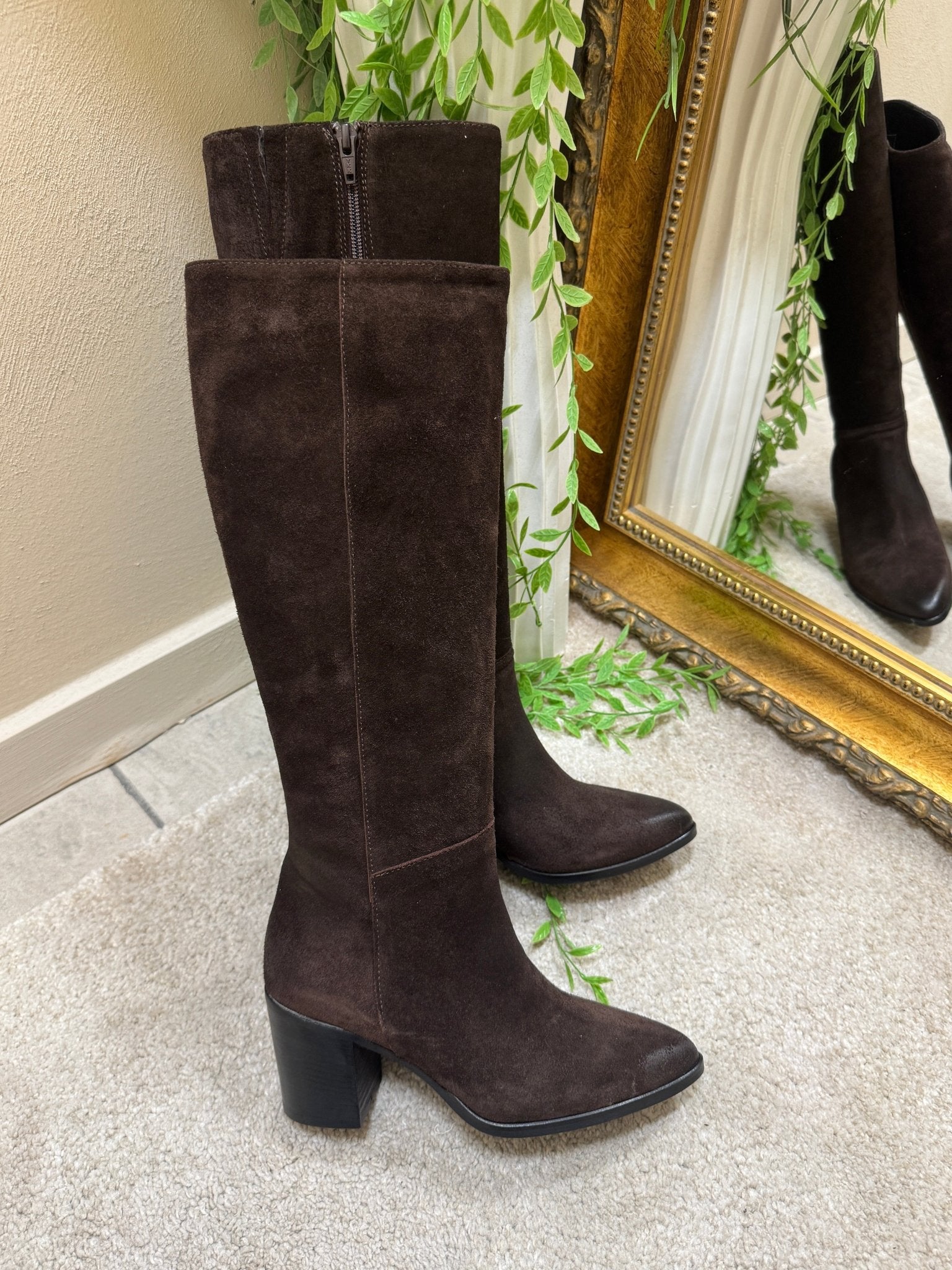 Stivale in pelle scamosciata Noa - GiuGiò | Shop online