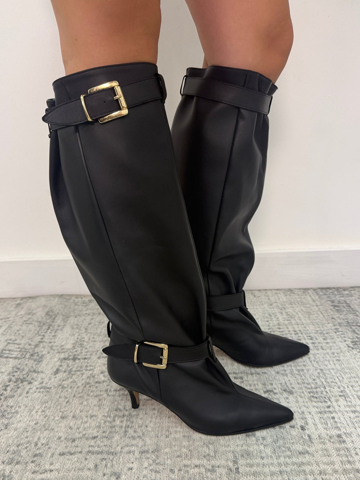 Stivale Vittoria in pelle con fibbie Noa - GiuGiò | Shop online