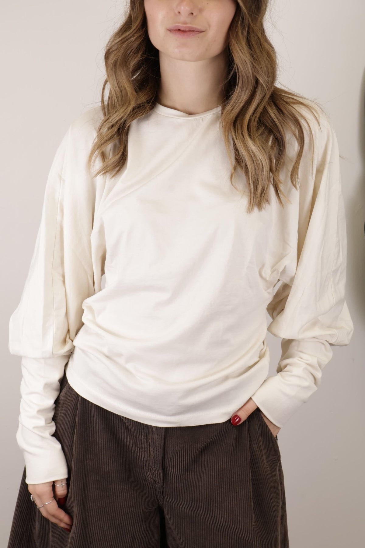 T-shirt avvitata con maniche a pipistrello Tensione In - GiuGiò | Shop online