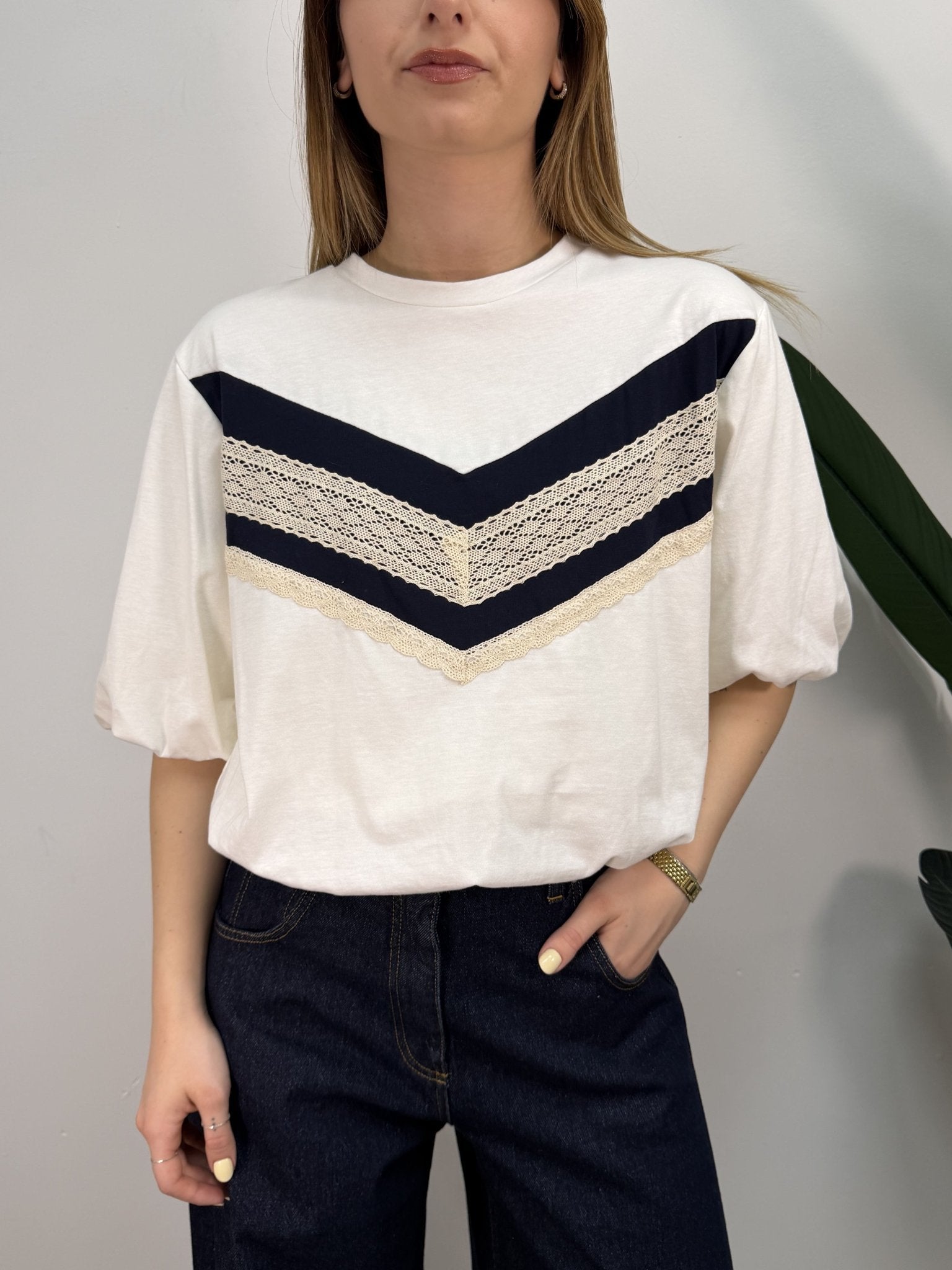 T-shirt con ricamo e passamaneria Tensione In - GiuGiò | Shop online