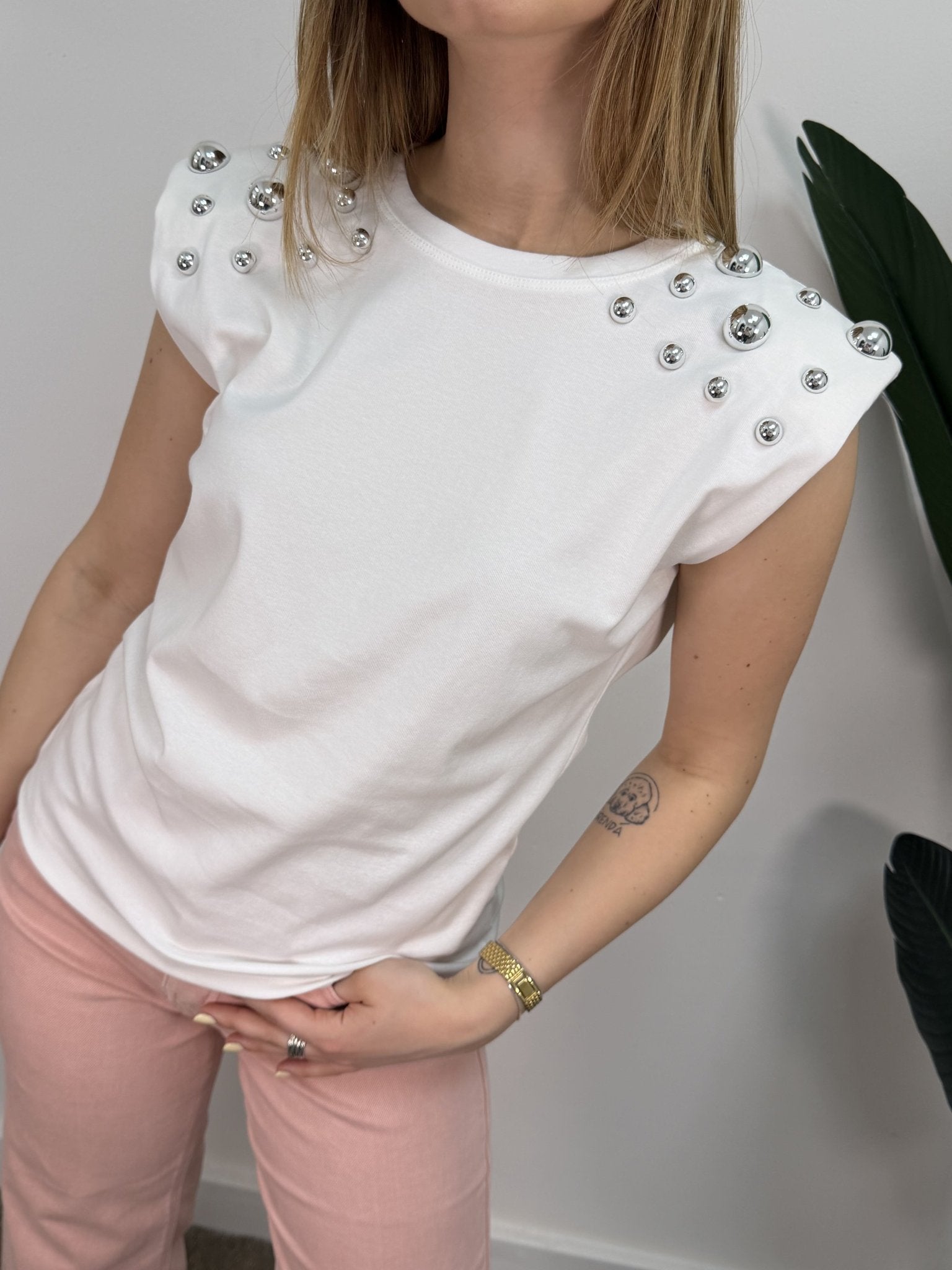 T-shirt con spalline e borchie argento MyD - GiuGiò | Shop online