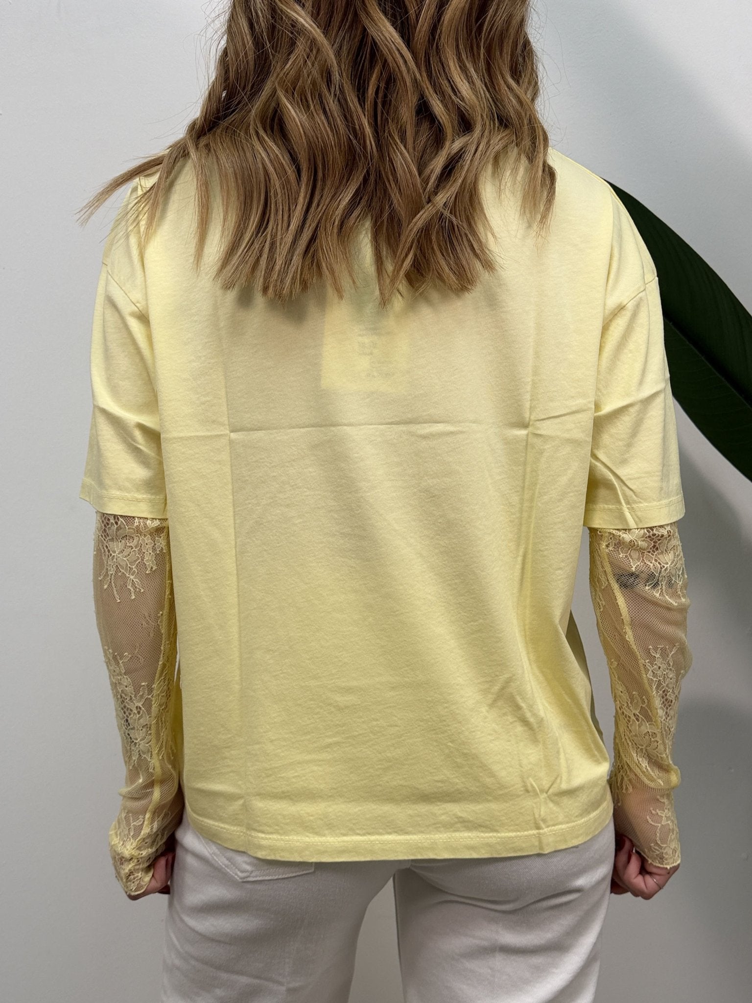 T-shirt girocollo mezza manica con inserto pizzo Susy Mix - GiuGiò | Shop online
