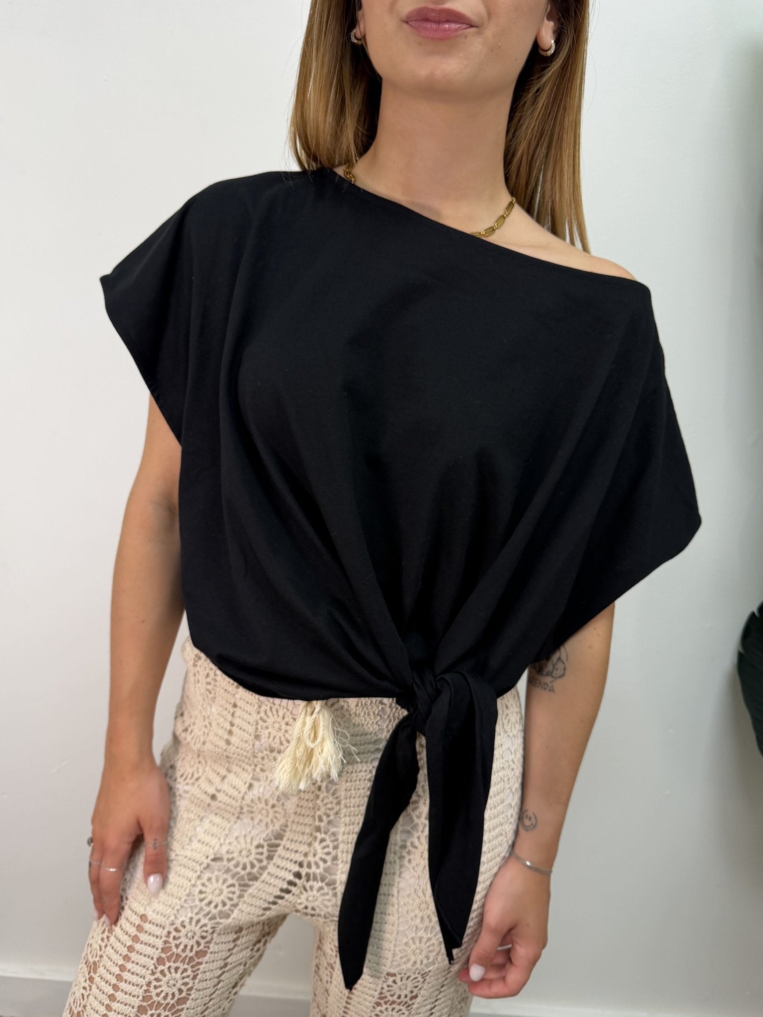 T-shirt in cotone con nodo VICOLO - GiuGiò | Shop online