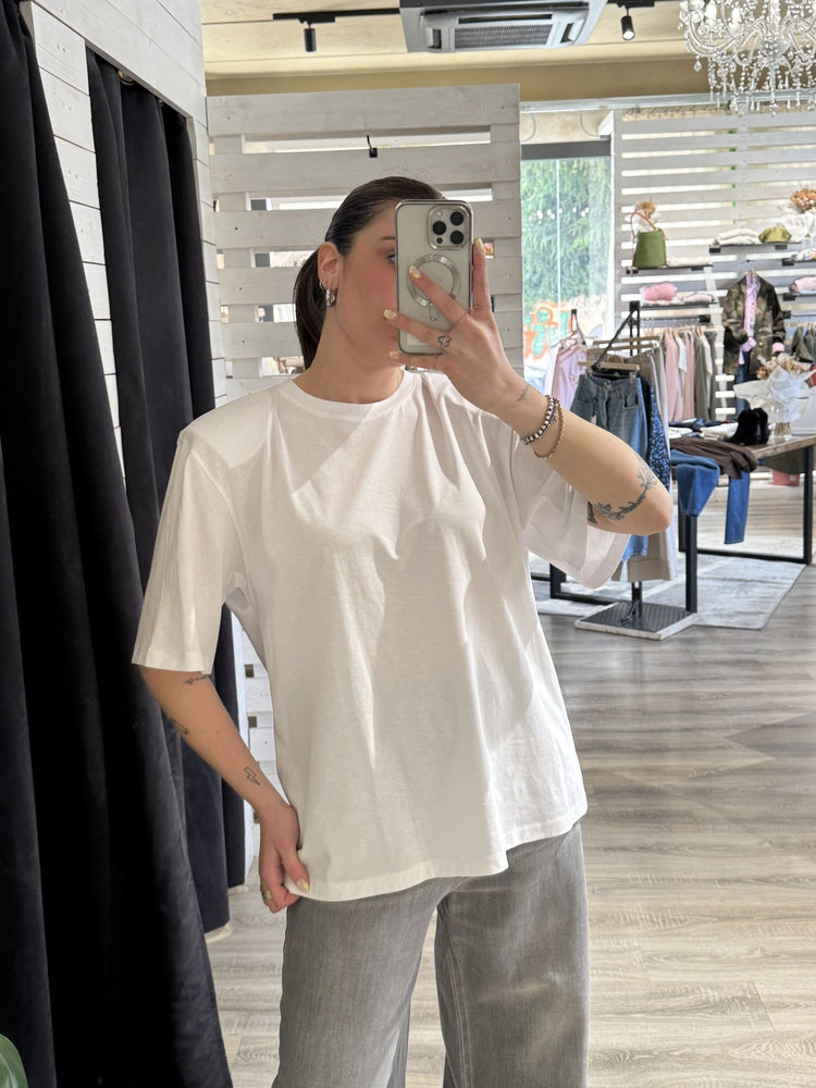 T-shirt over spallina imbottita Tensione In - GiuGiò | Shop online