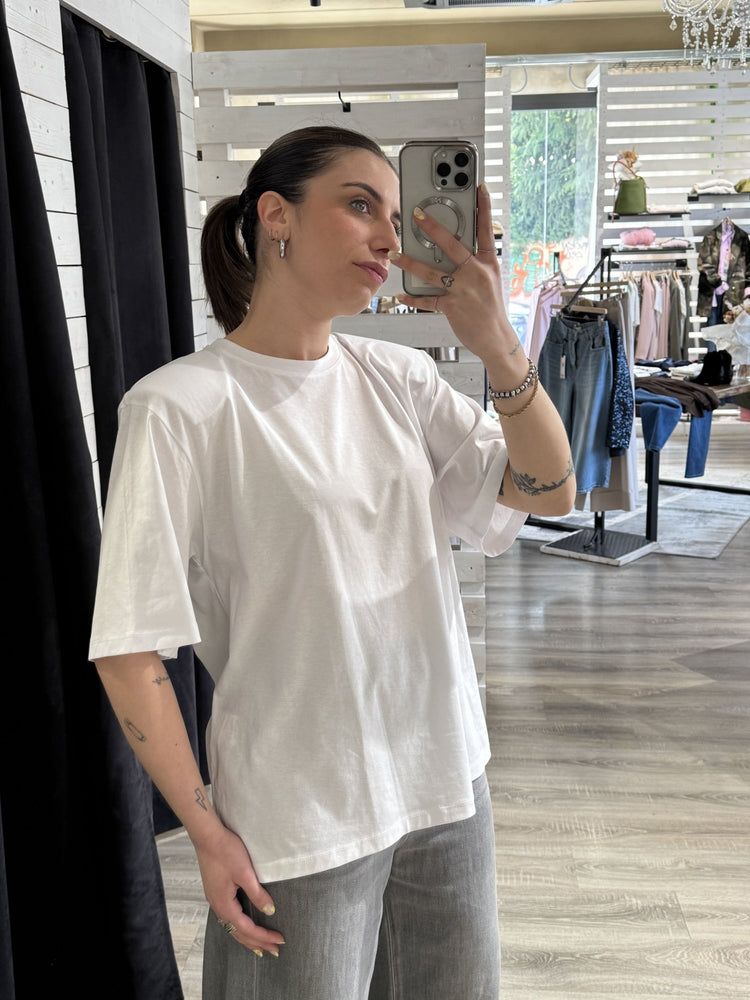 T-shirt over spallina imbottita Tensione In - GiuGiò | Shop online