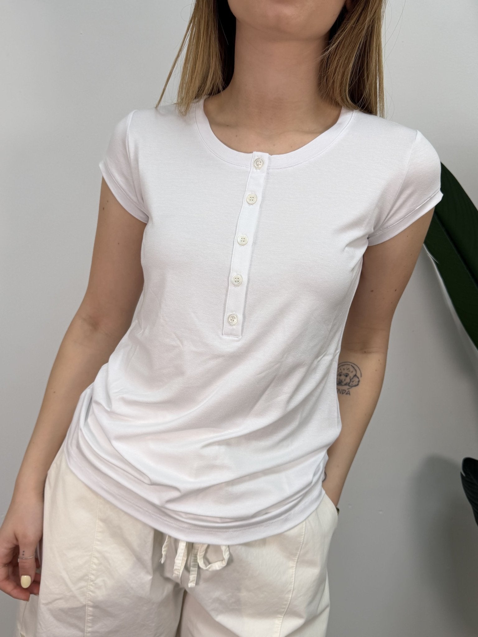 T-shirt serafino slim 6 bottoni VICOLO - GiuGiò | Shop online