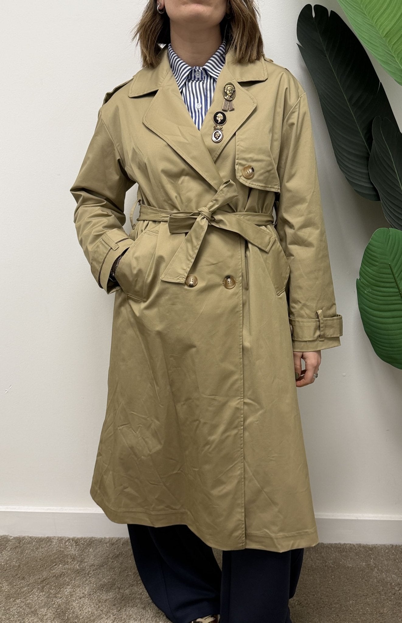 Trench lungo doppiopetto con spille MyD - GiuGiò | Shop online