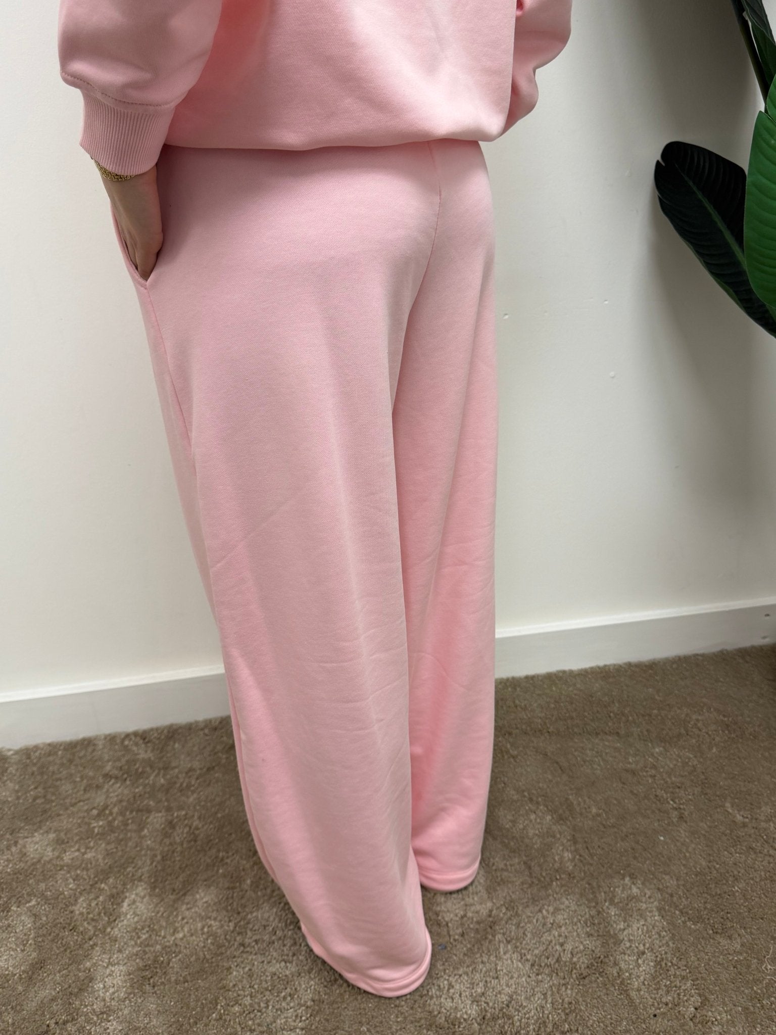 Tuta in felpa garzata girocollo + pantalone gamba dritta Susy Mix - GiuGiò | Shop online