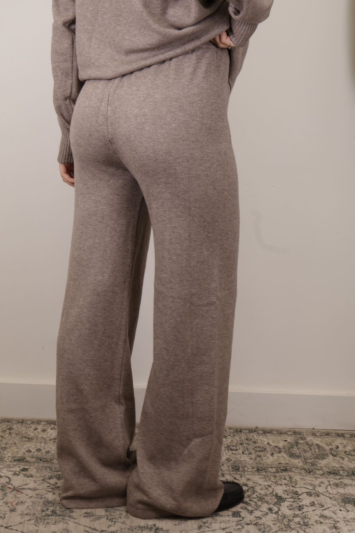 Tuta in maglia maglione lupetto e pantalone Please - GiuGiò | Shop online