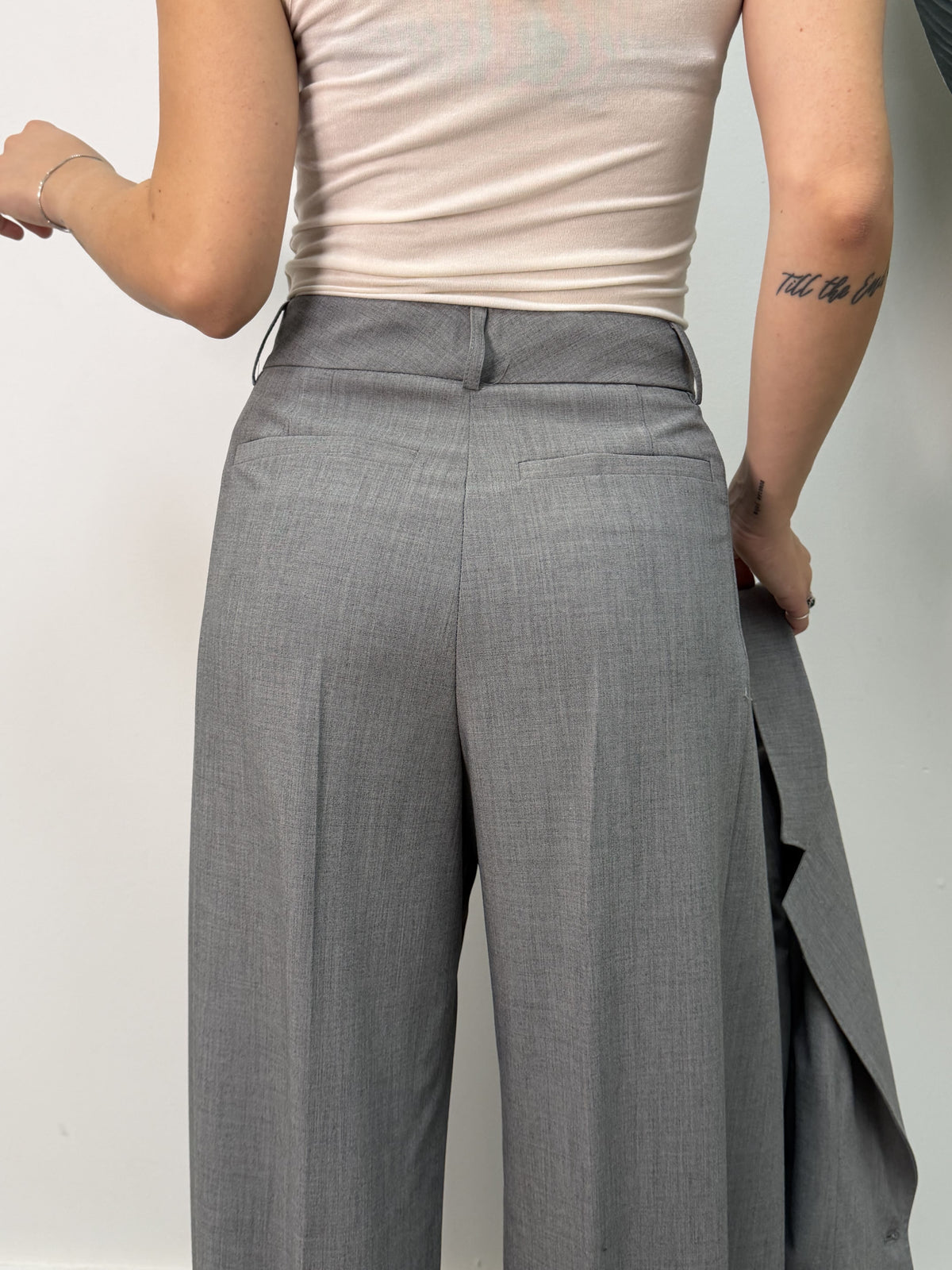 Pantalone palazzo con pinces Vicolo