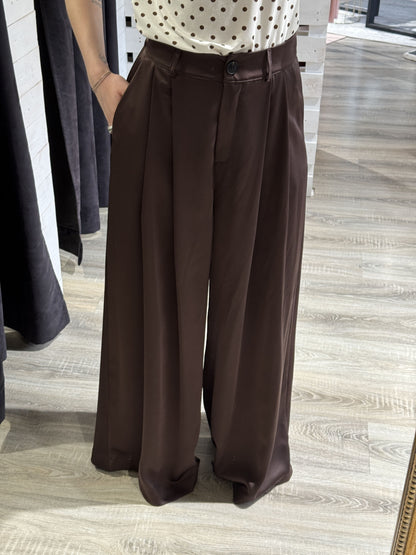 Pantalone in raso con doppia pinces MyD