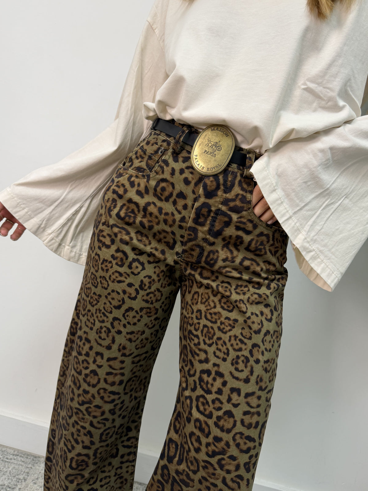 Pantalone ovetto stampa leopardata Tensione In