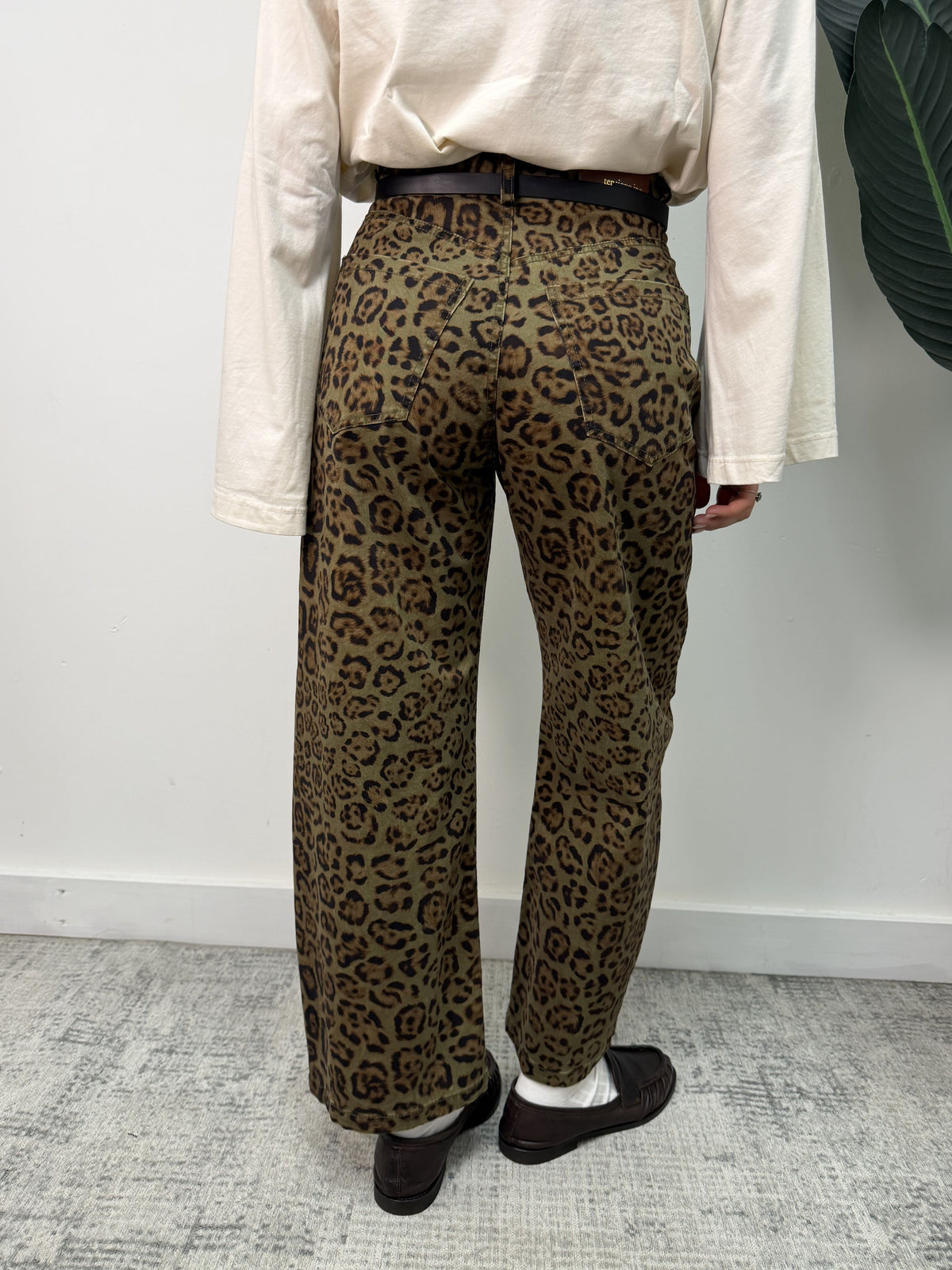 Pantalone ovetto stampa leopardata Tensione In