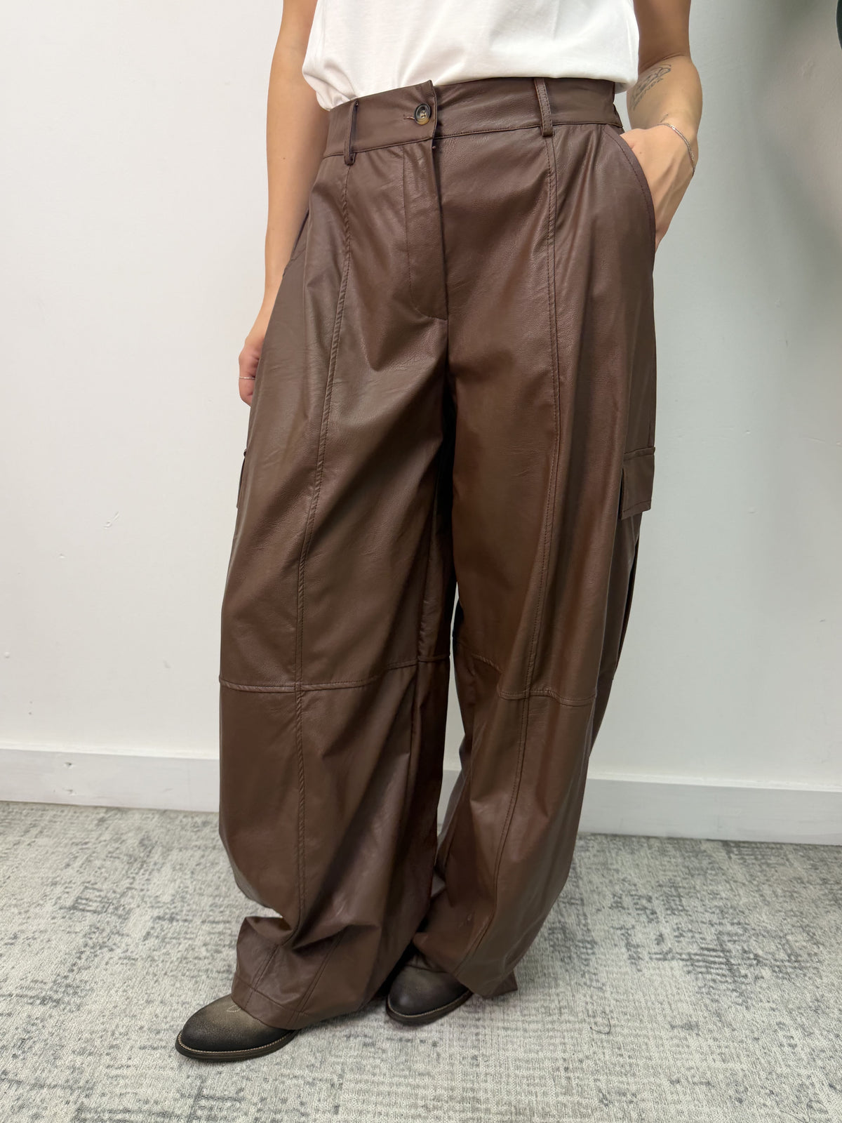 Pantalone cargo balloon in ecopelle MyD