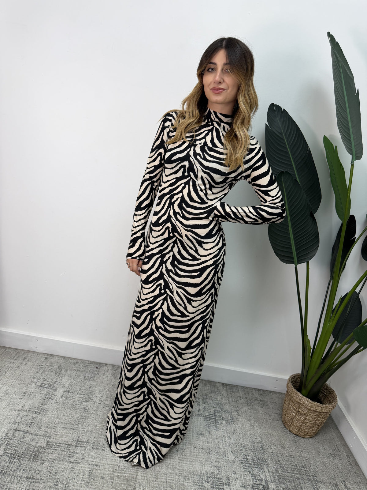 Abito silhouette fantasia zebra Tensione In LIMITED EDITION