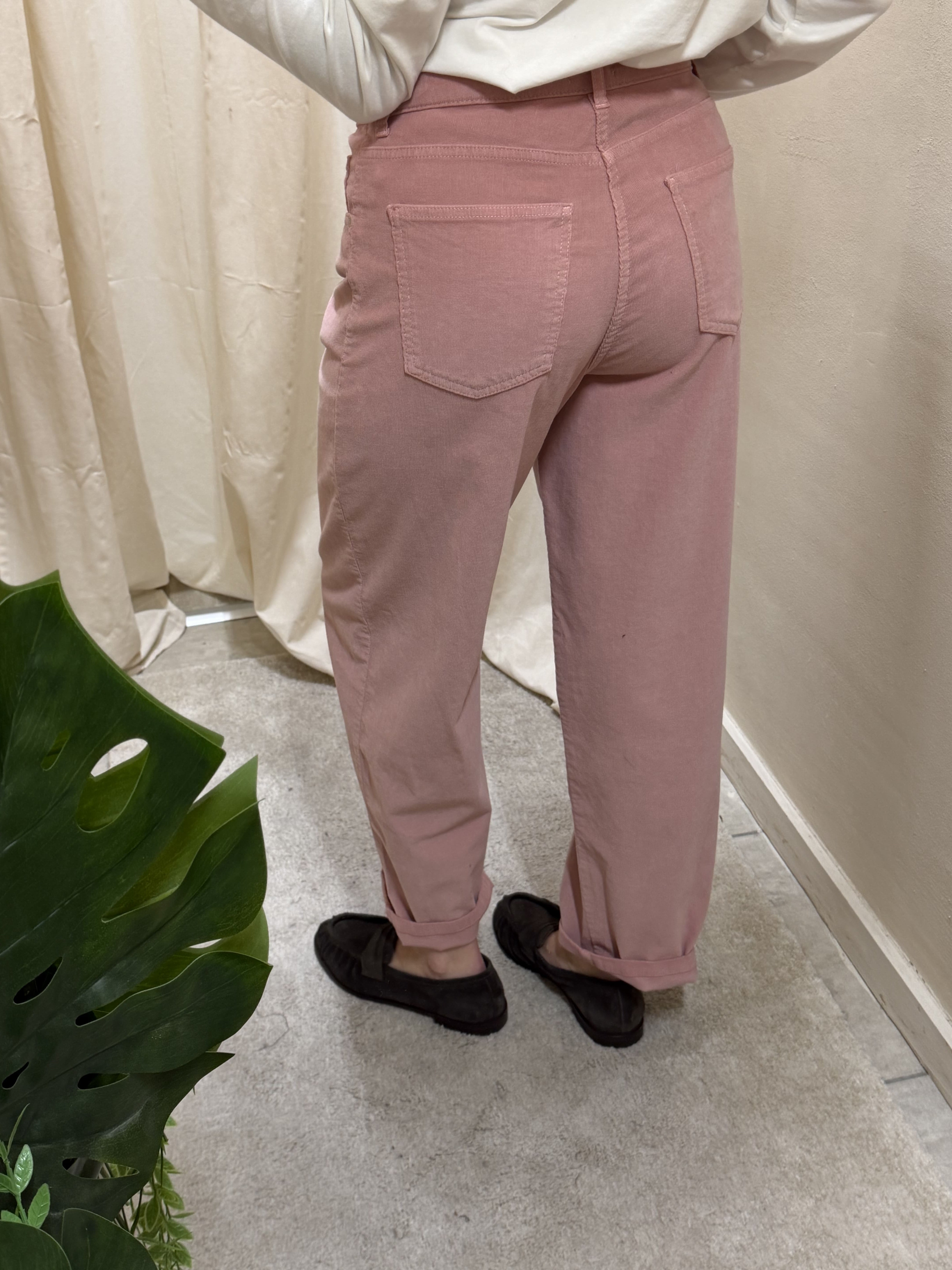 Pantalone carrot millerighe di velluto Susy Mix