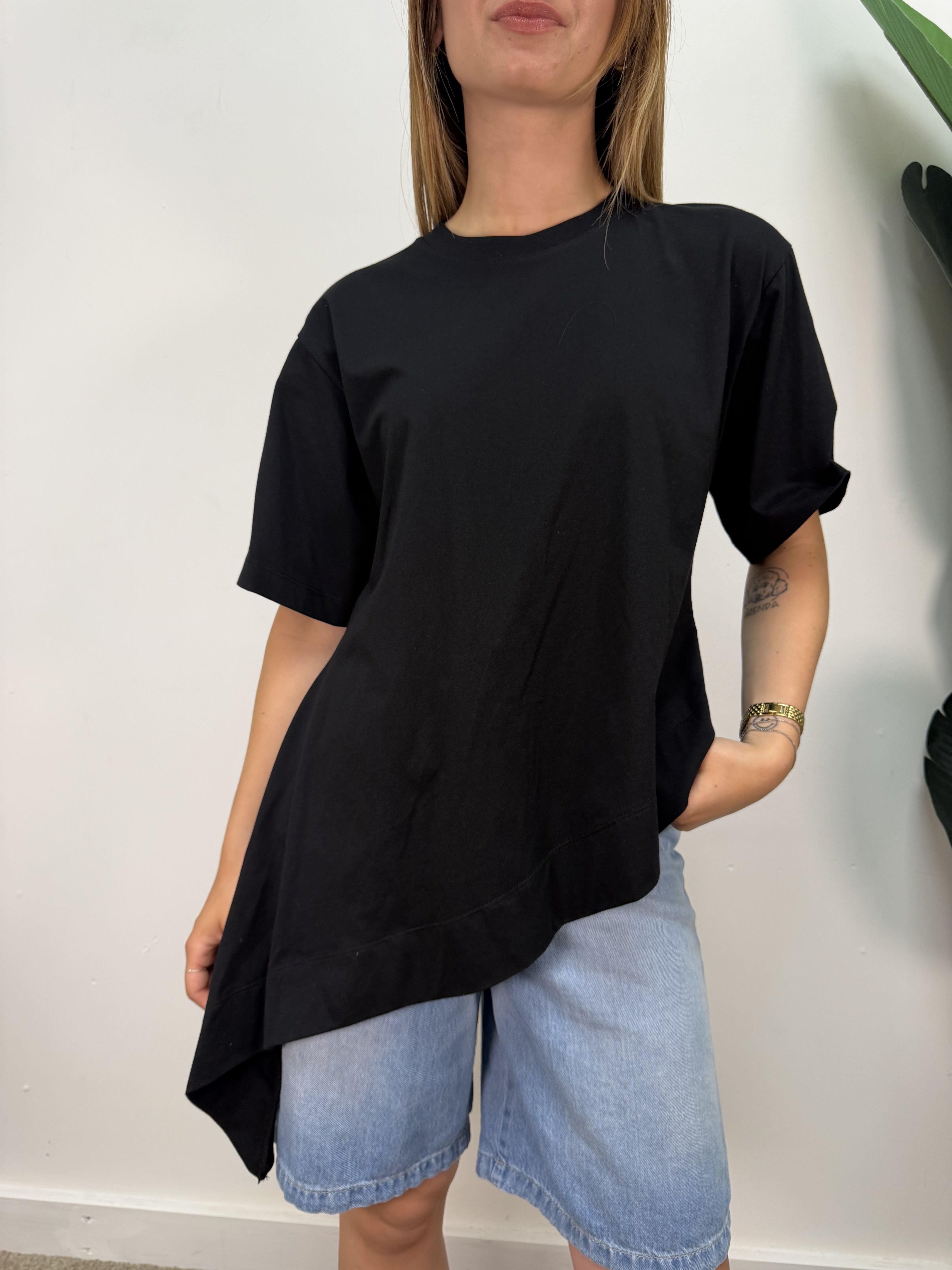 T-Shirt in cotone taglio trasversale VICOLO